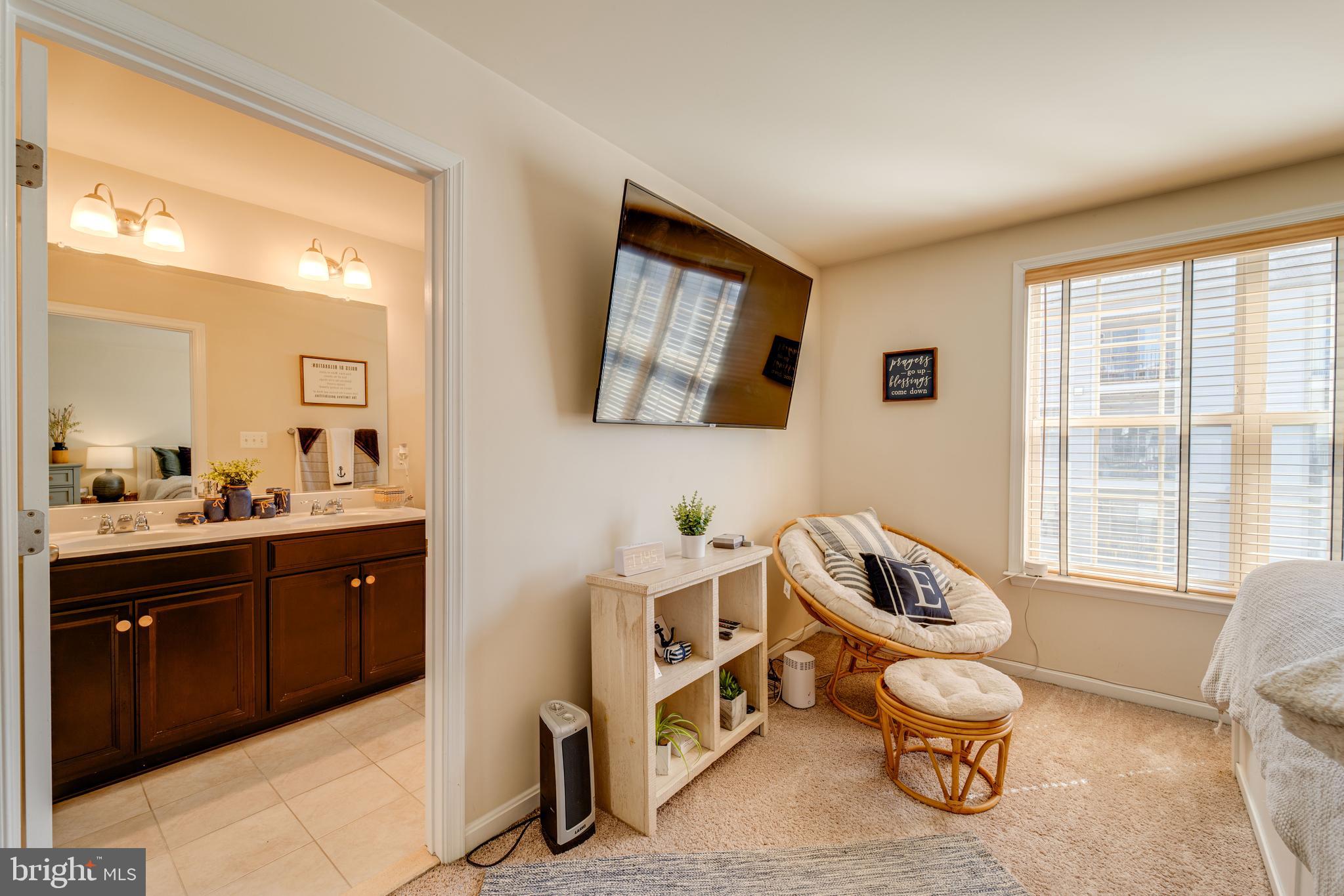 WOODMORE TOWNE CENTRE - Residential