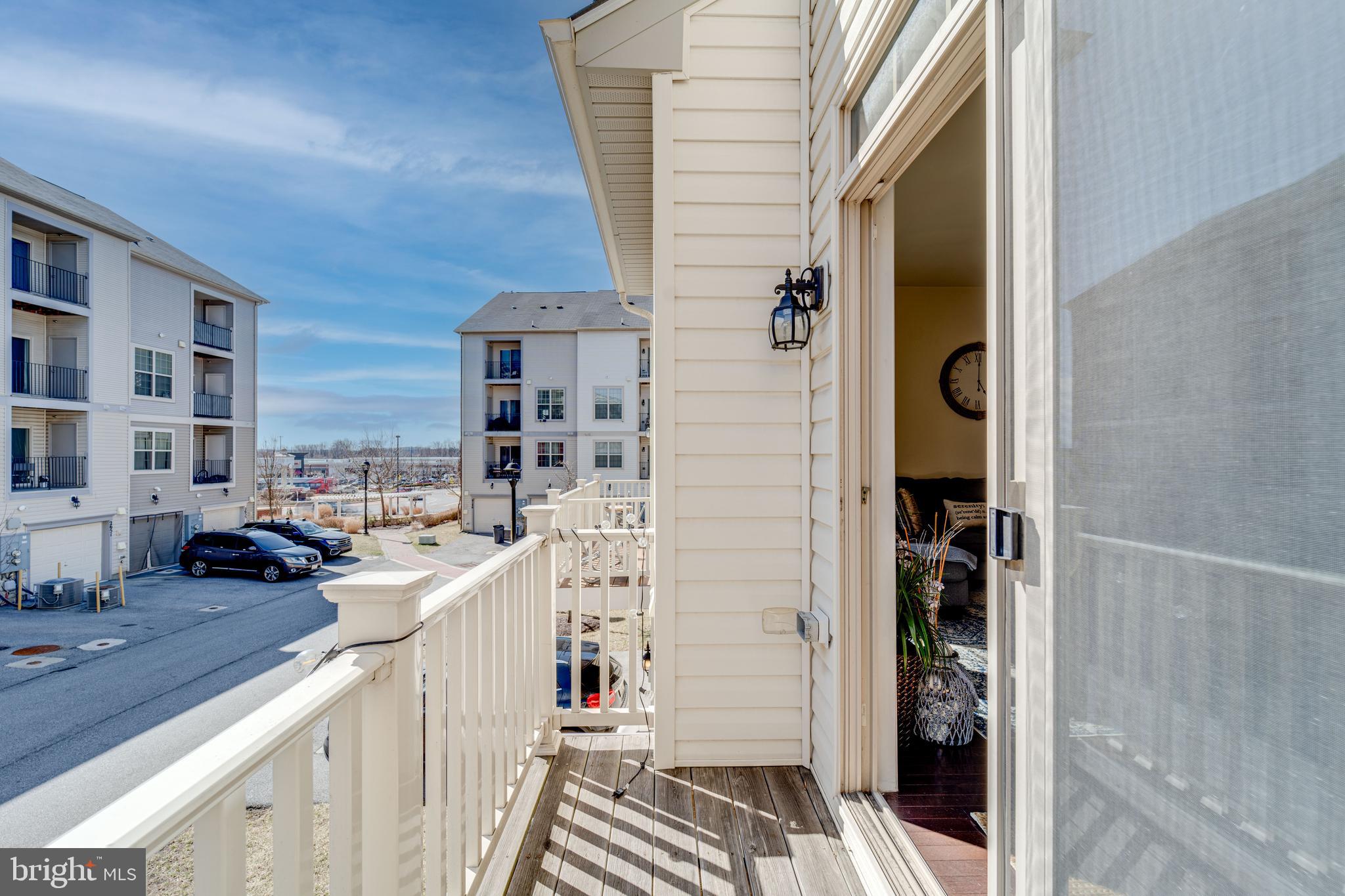 WOODMORE TOWNE CENTRE - Residential