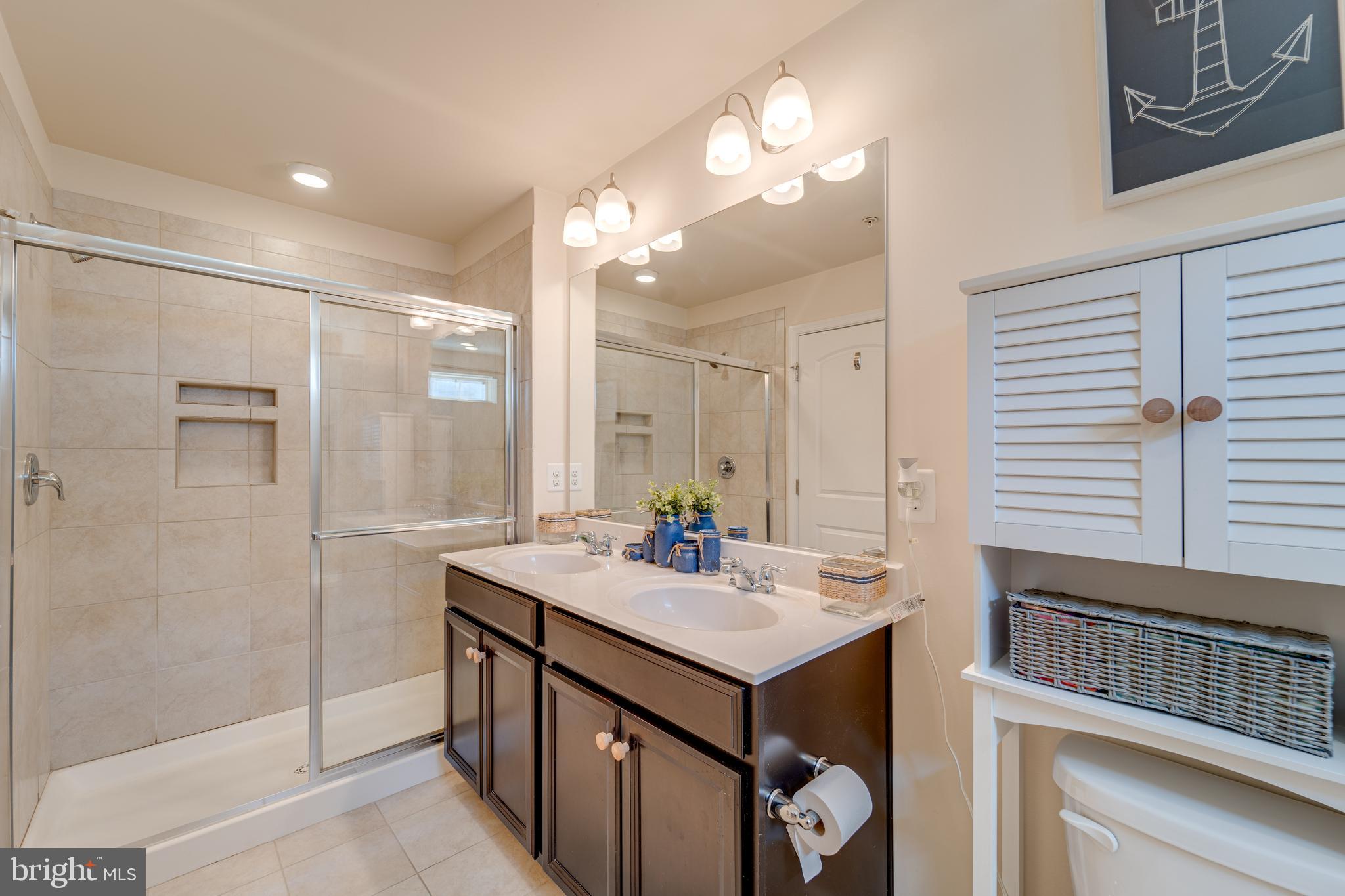 WOODMORE TOWNE CENTRE - Residential