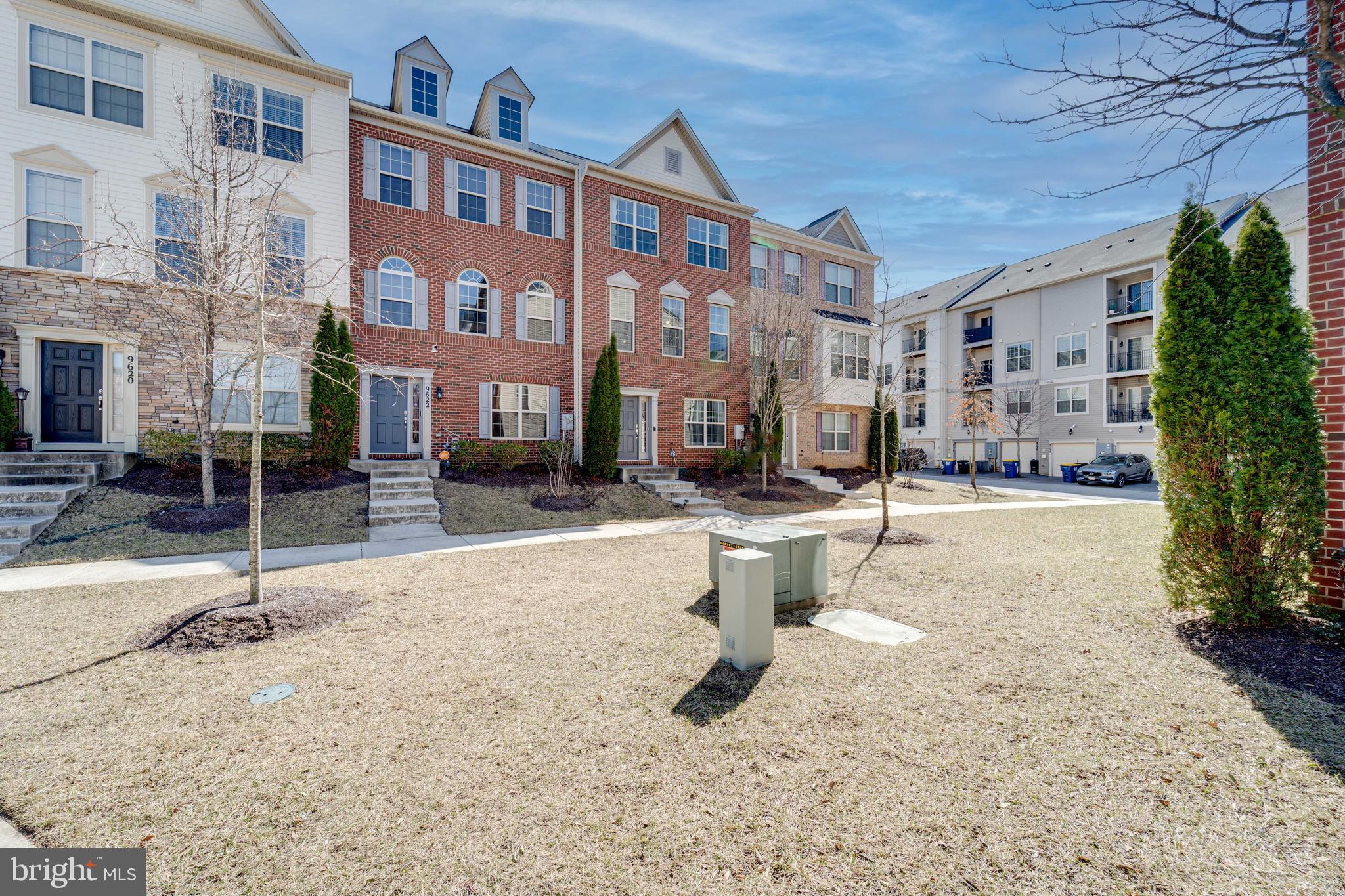 WOODMORE TOWNE CENTRE - Residential