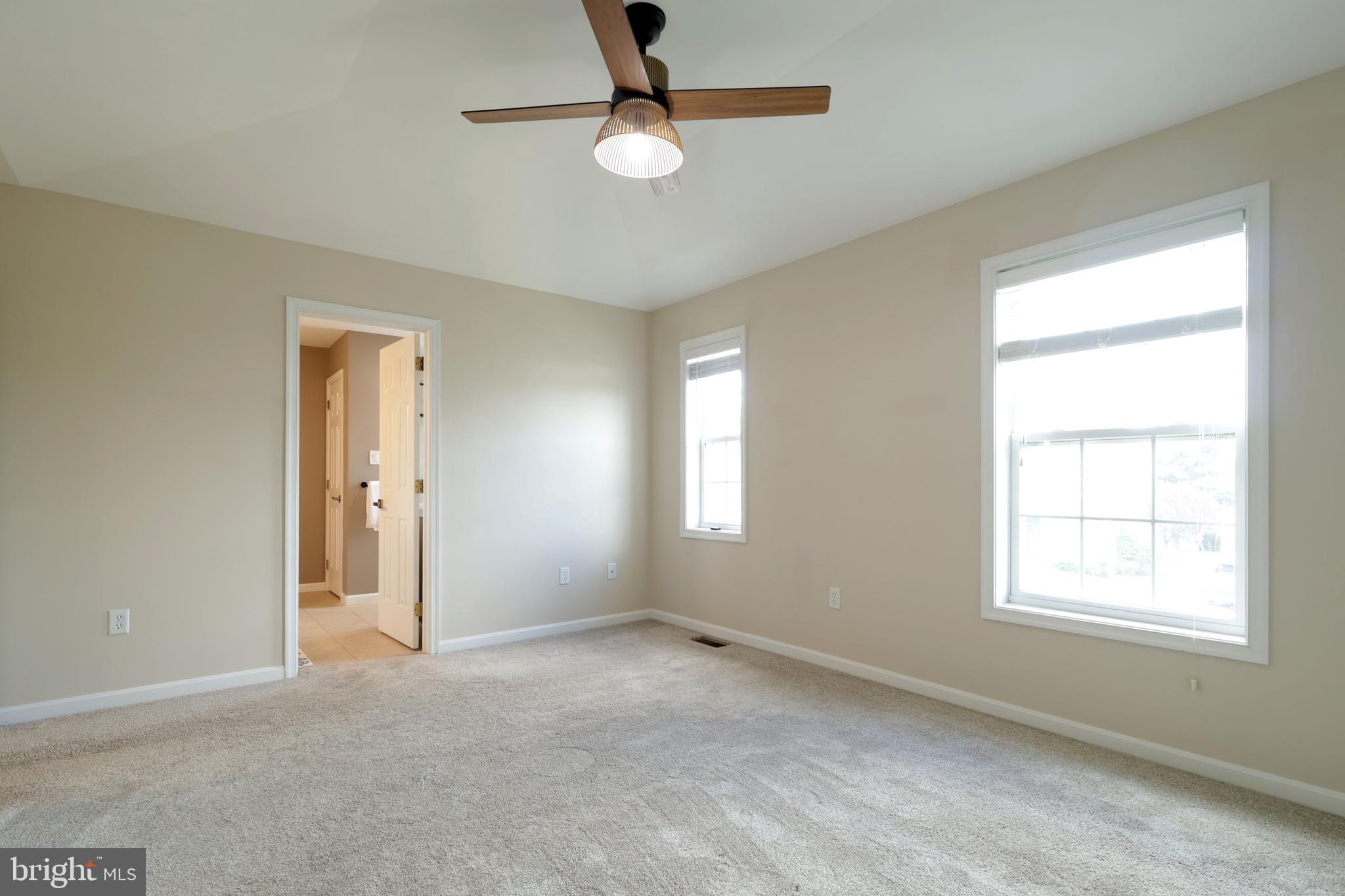 HUNTERS CHASE - Residential