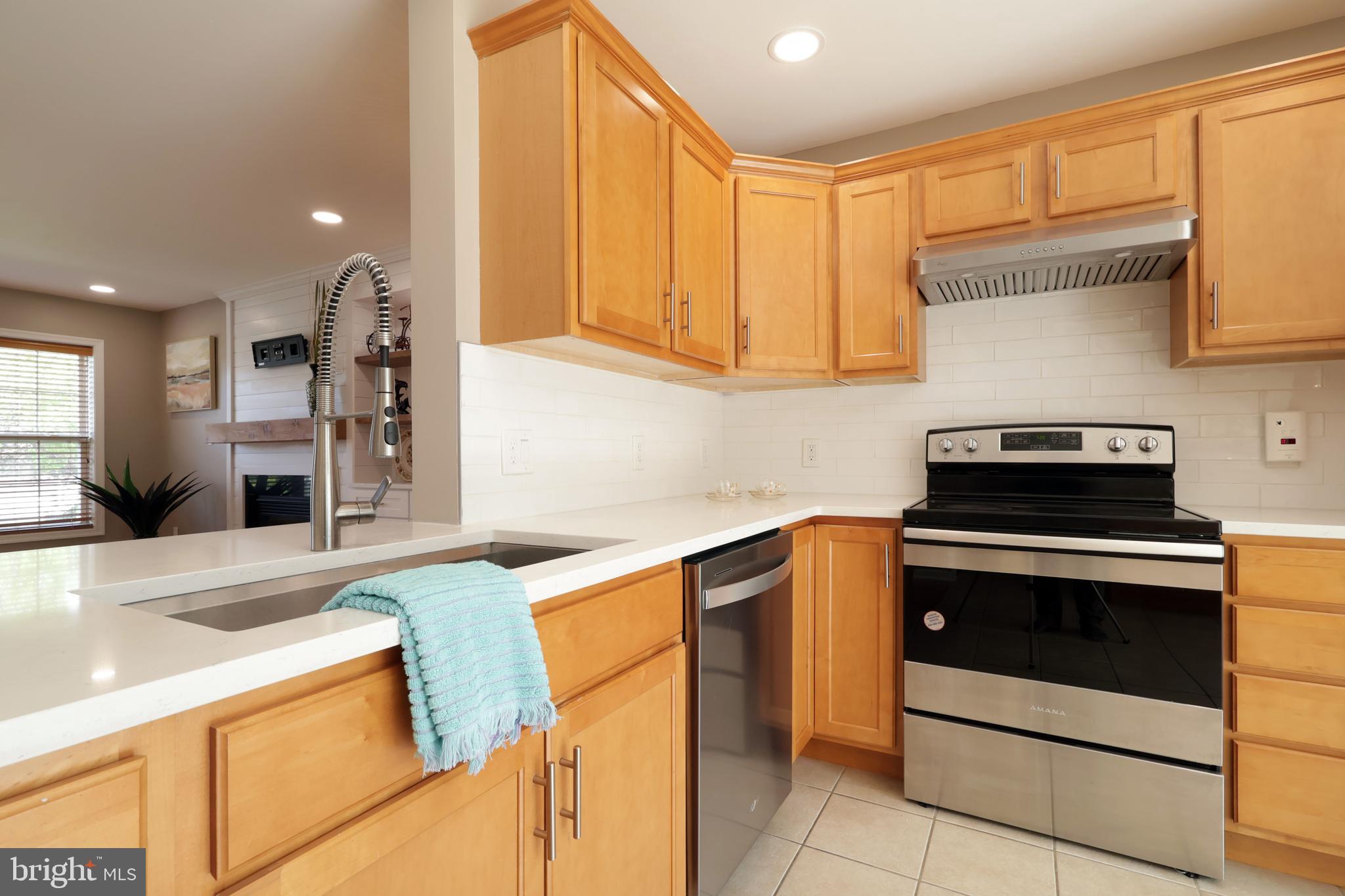 HUNTERS CHASE - Residential