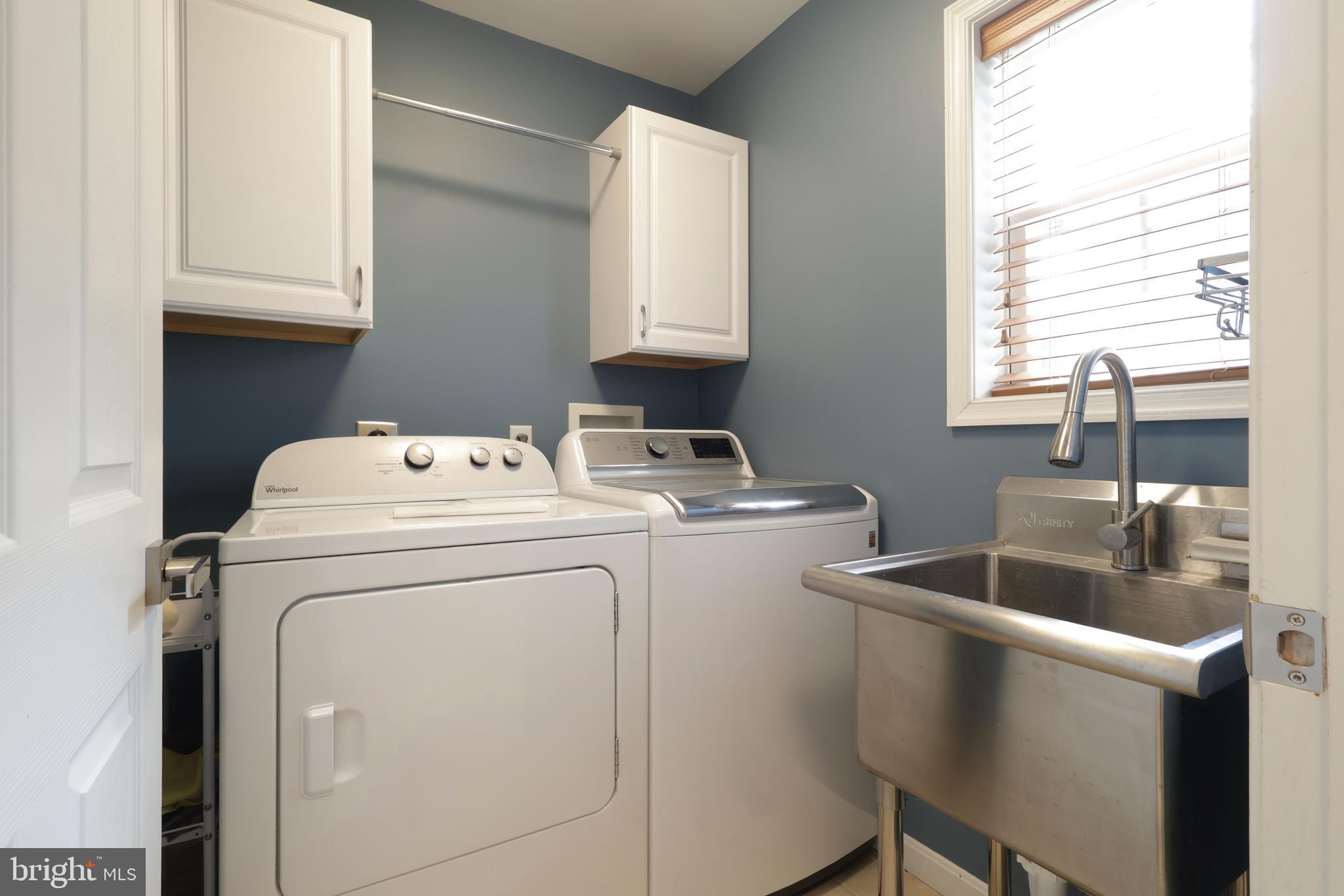 HUNTERS CHASE - Residential