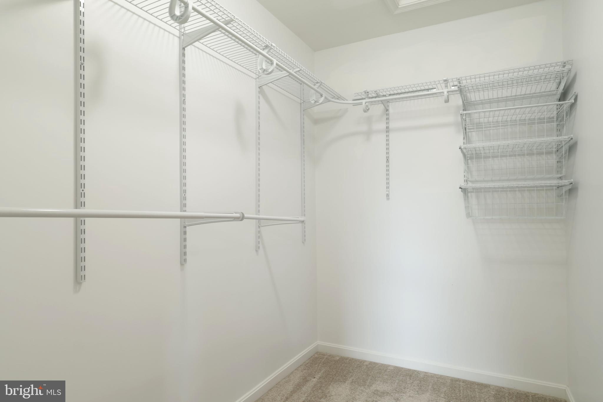 HUNTERS CHASE - Residential