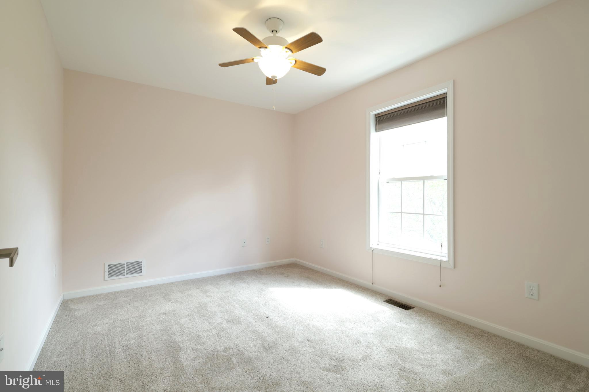 HUNTERS CHASE - Residential