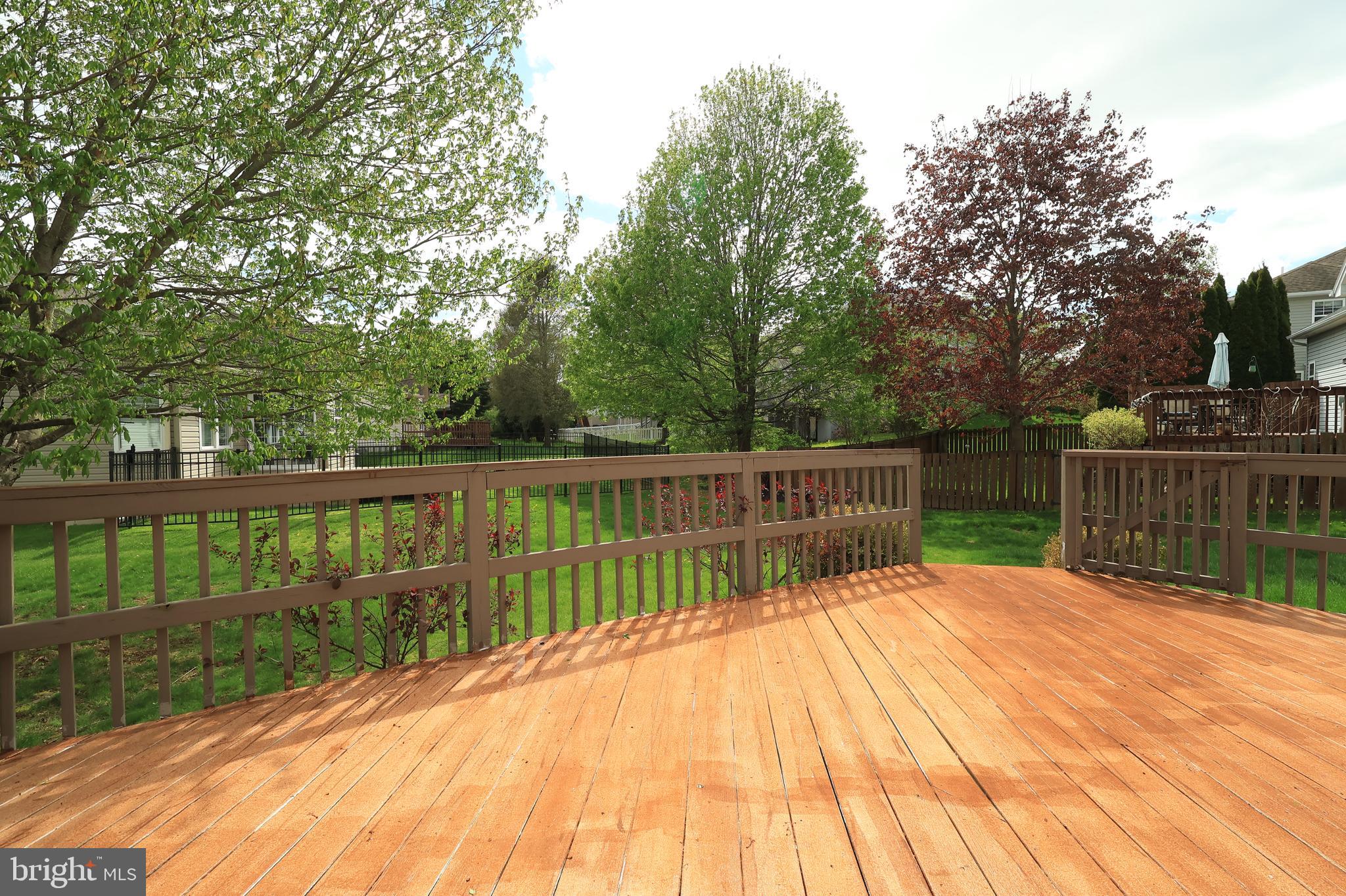 HUNTERS CHASE - Residential