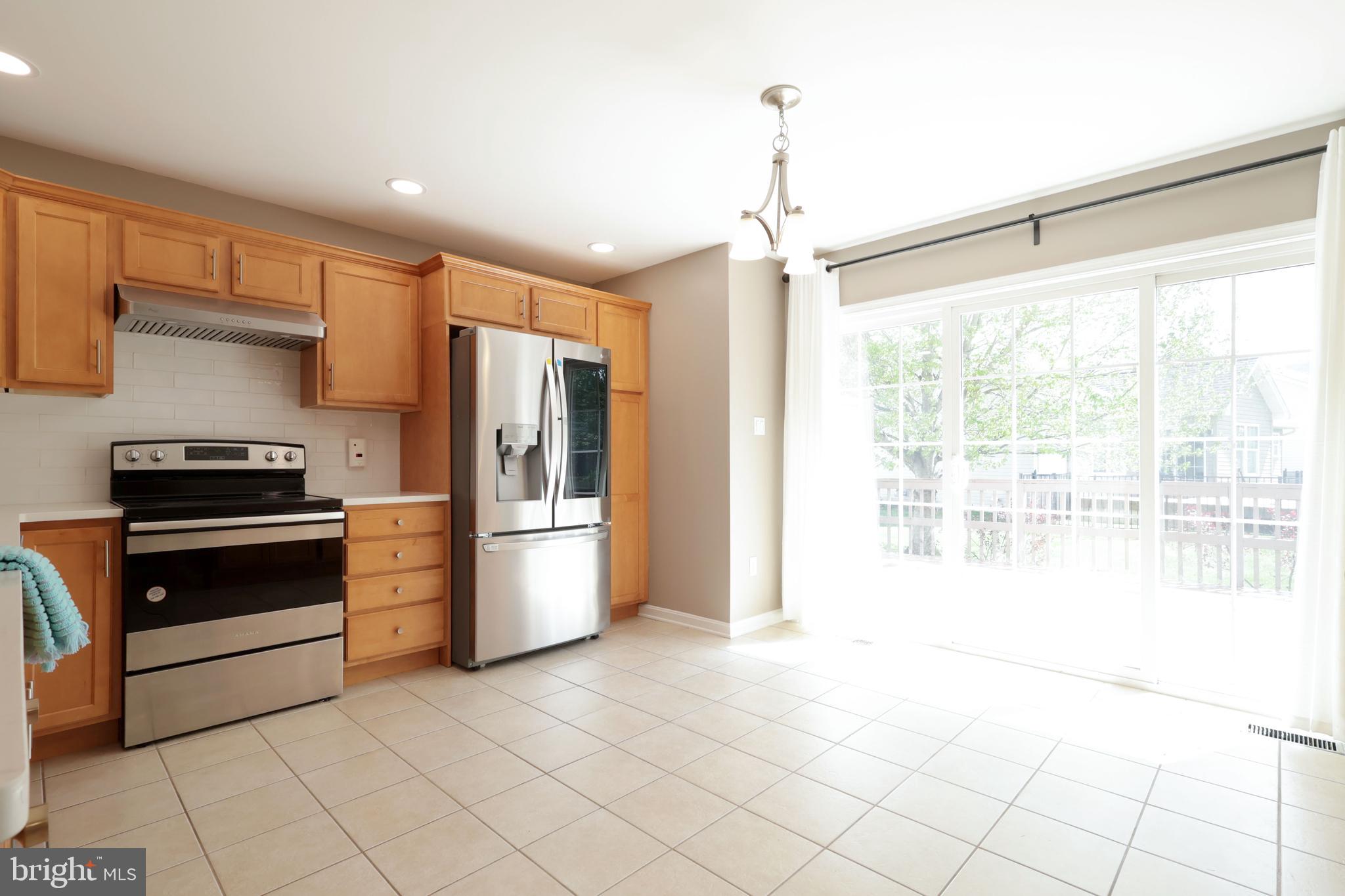 HUNTERS CHASE - Residential