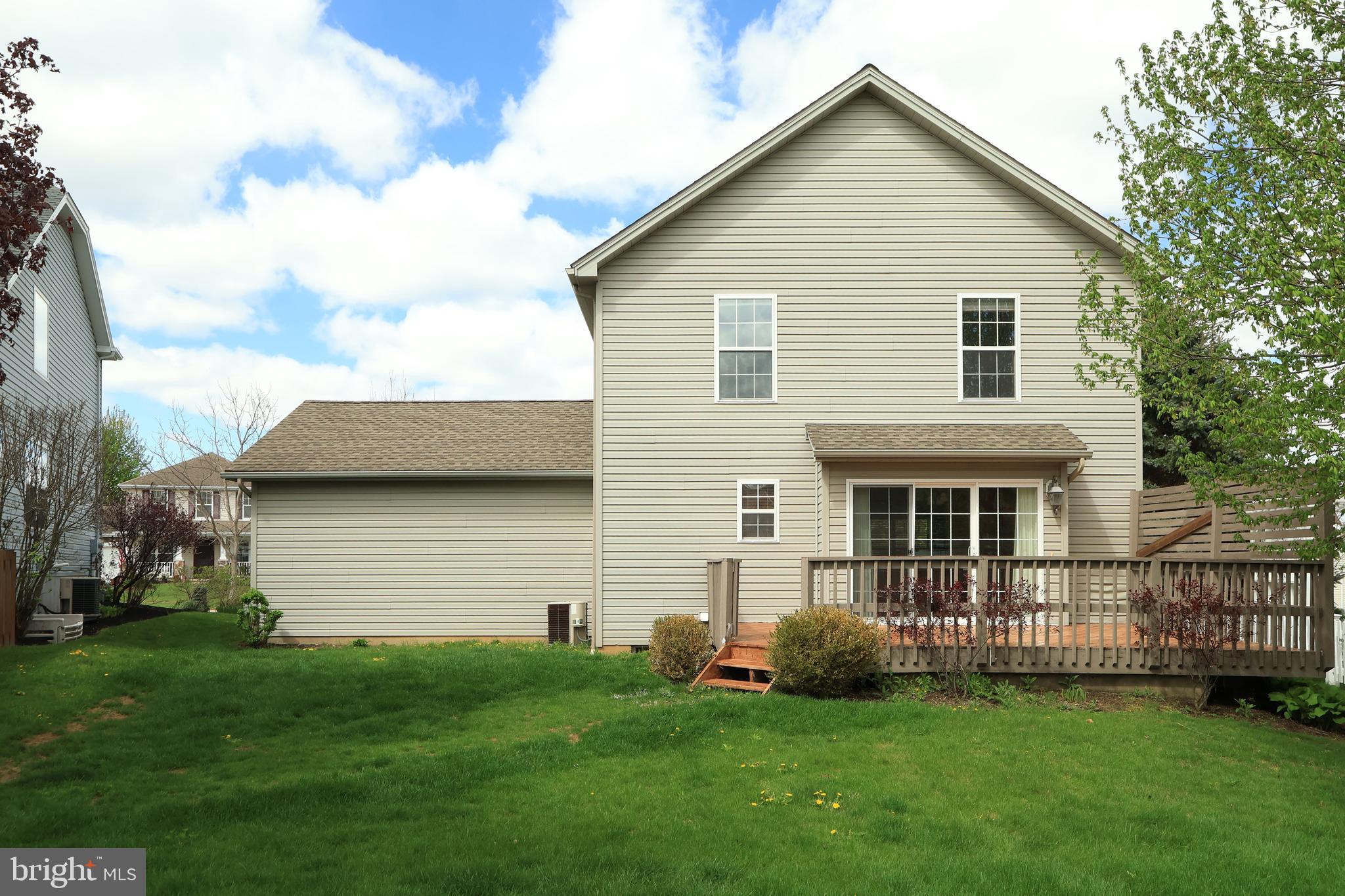 HUNTERS CHASE - Residential