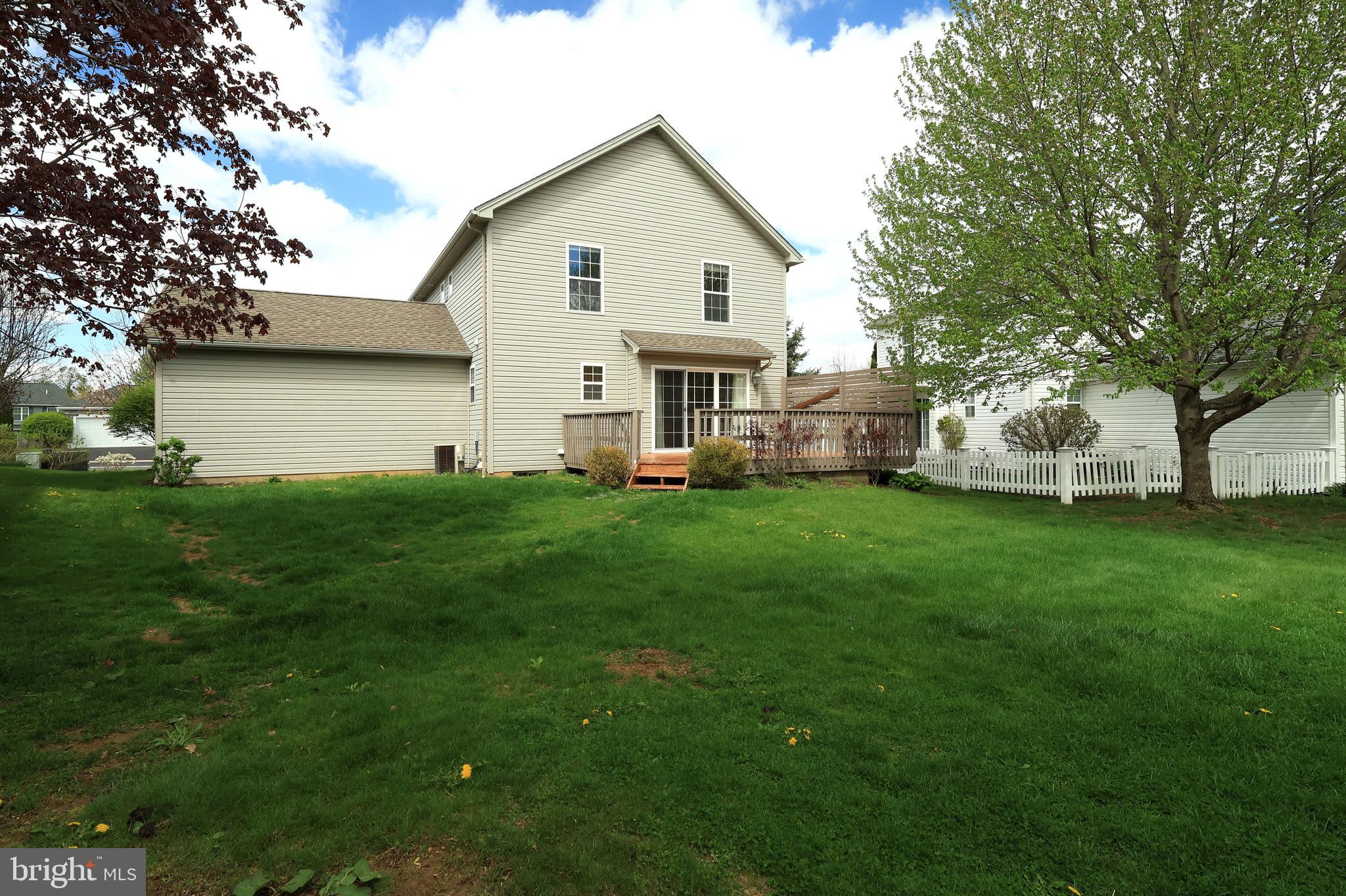 HUNTERS CHASE - Residential