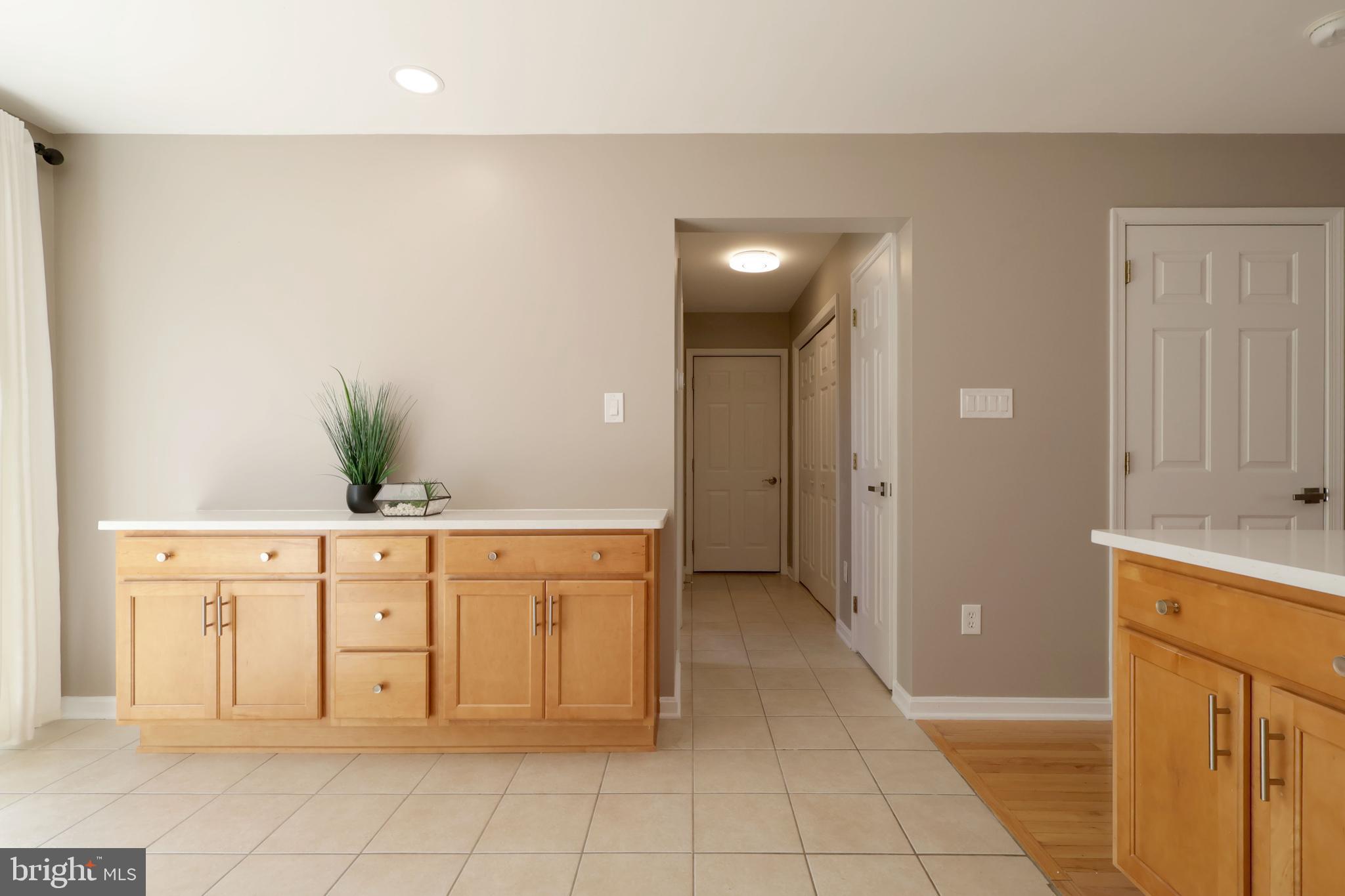 HUNTERS CHASE - Residential