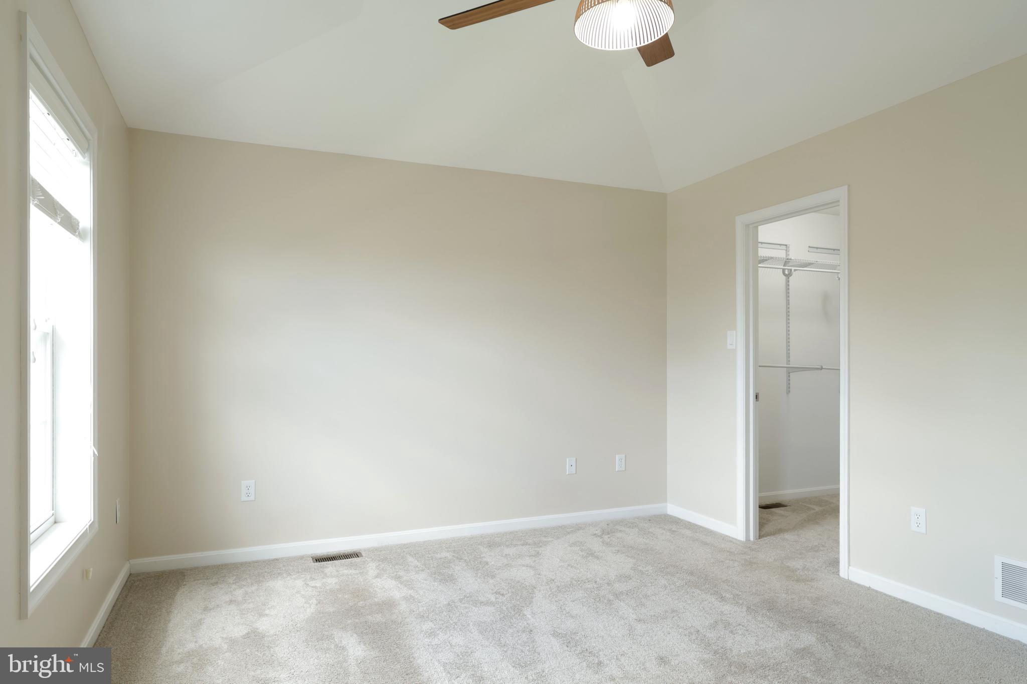 HUNTERS CHASE - Residential