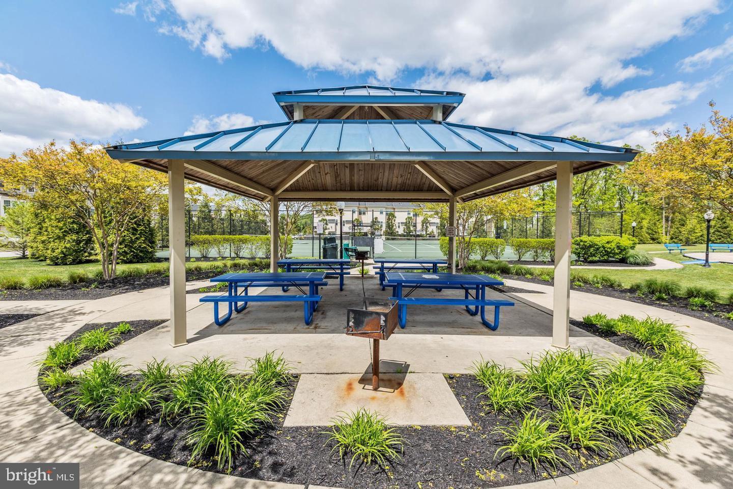 TANYARD SPRINGS - Residential Lease