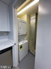 NATHANS HILL - Residential Lease