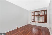 NATHANS HILL - Residential Lease