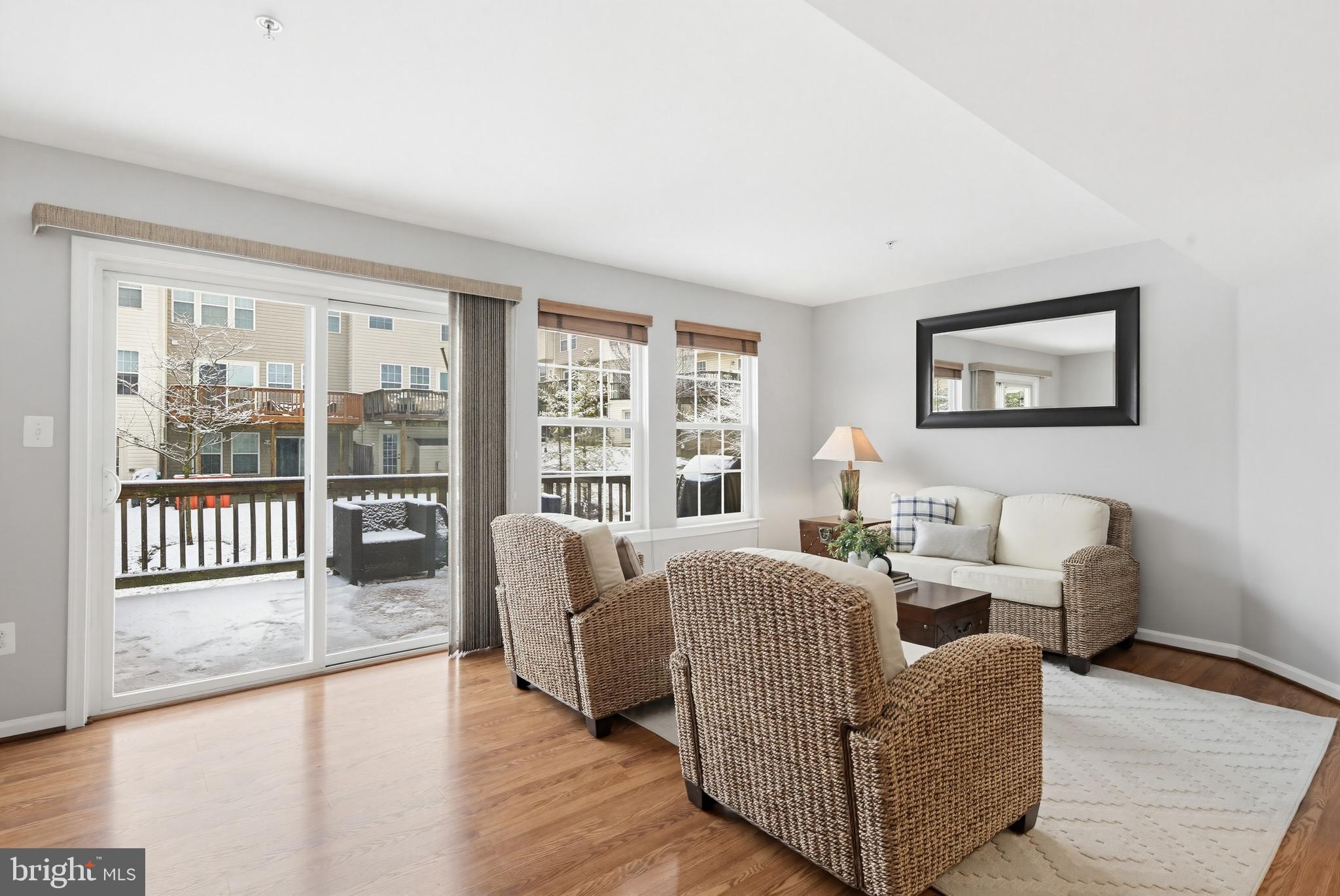 VILLAGE TOWNS - Residential