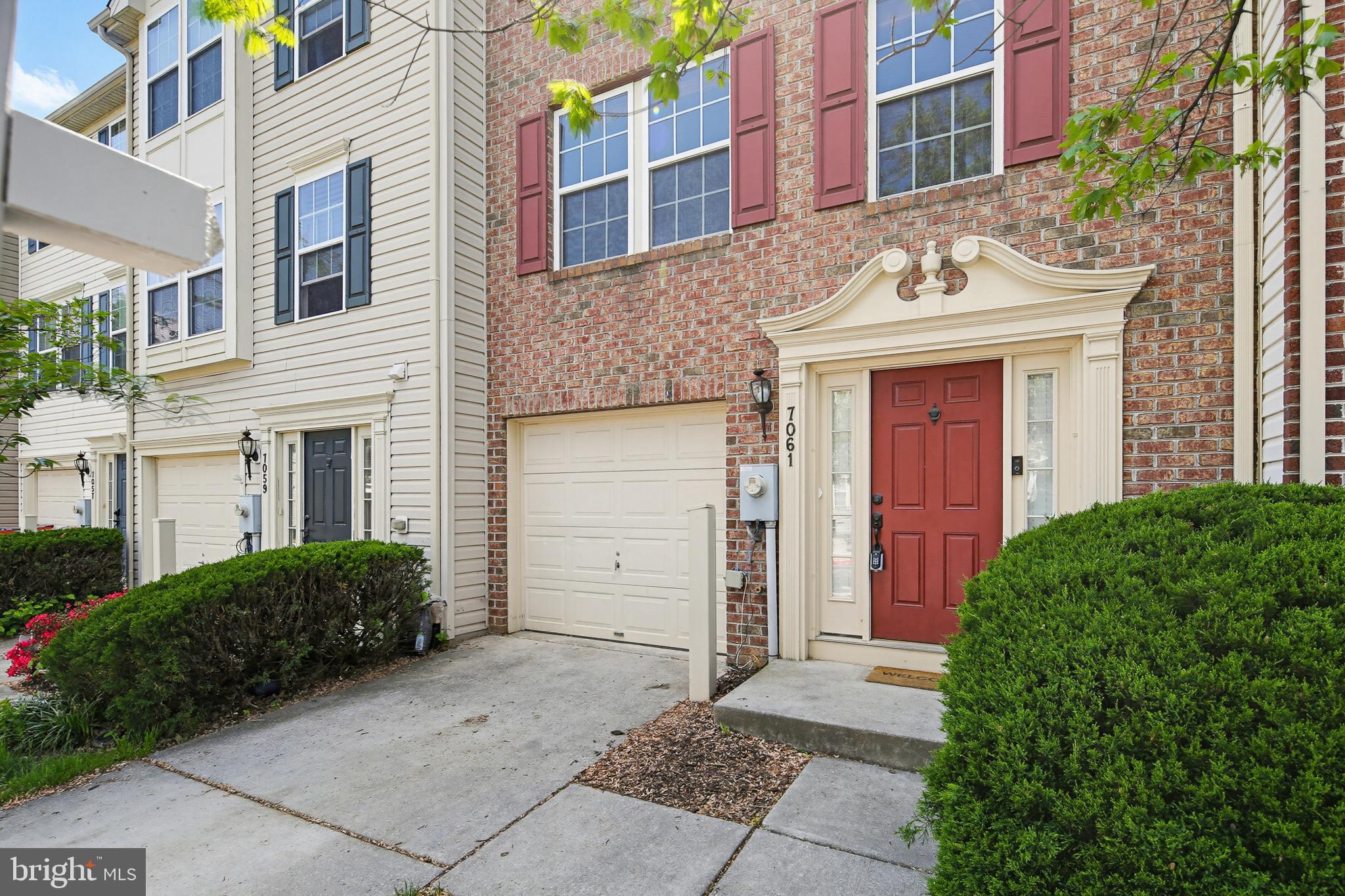 VILLAGE TOWNS - Residential