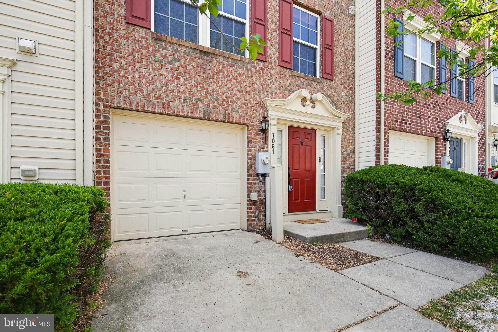 VILLAGE TOWNS - Residential