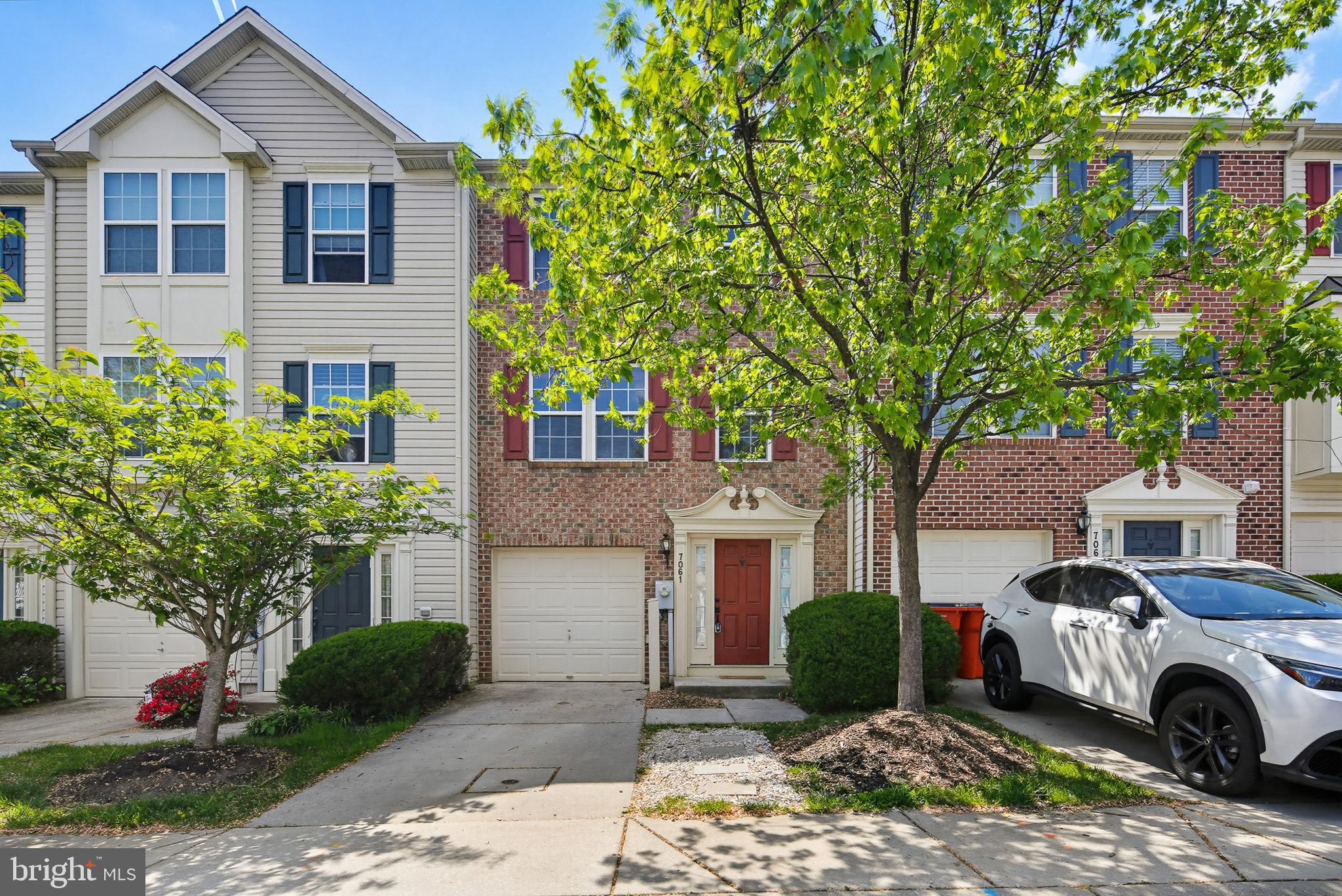 VILLAGE TOWNS - Residential