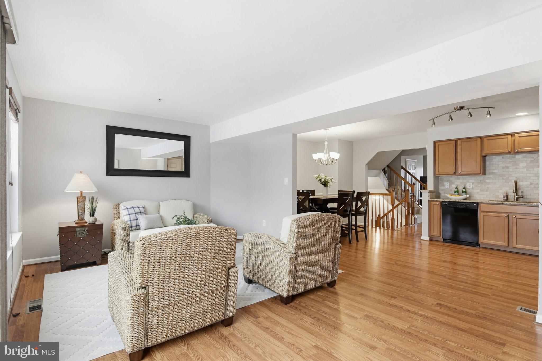 VILLAGE TOWNS - Residential