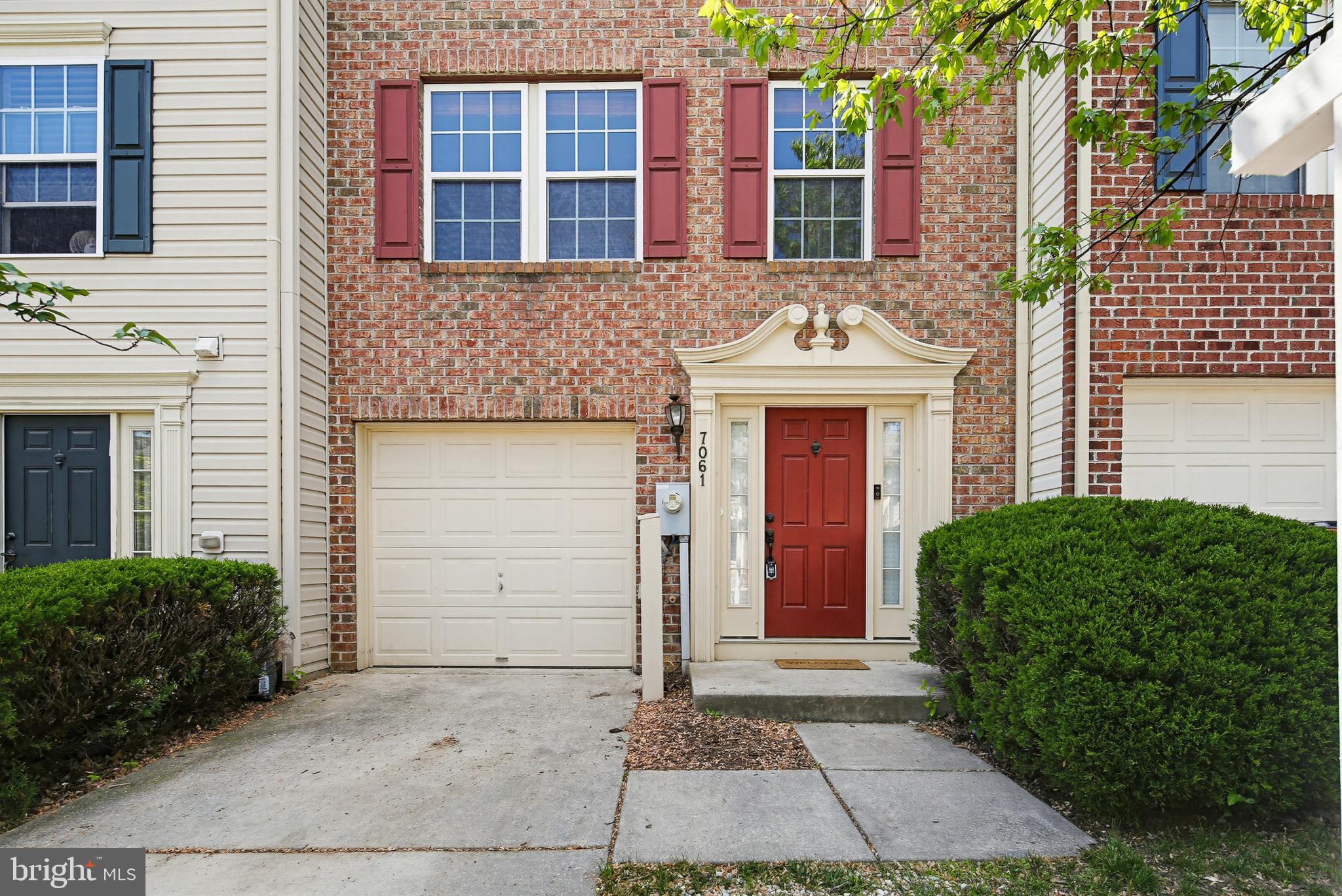 VILLAGE TOWNS - Residential