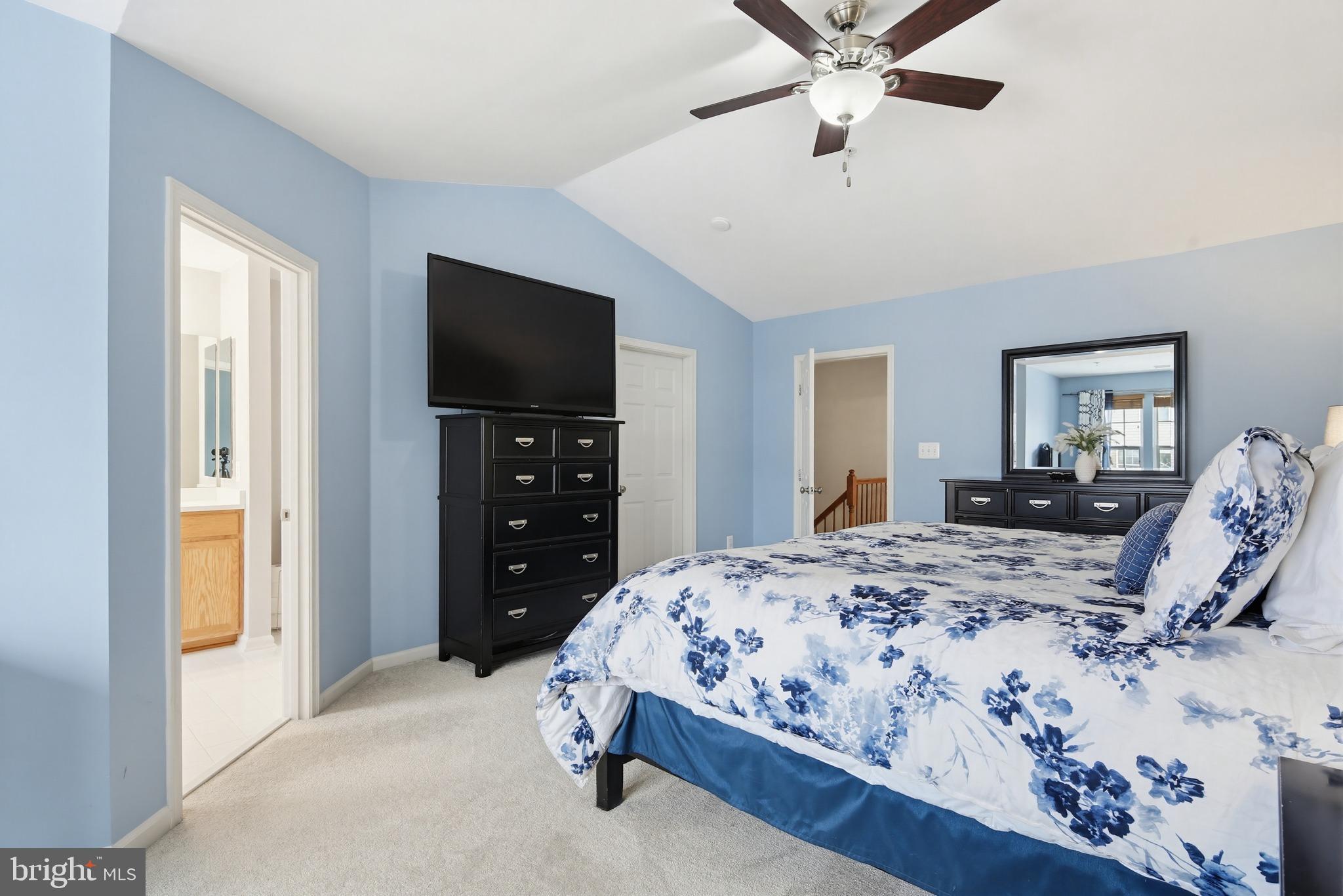 VILLAGE TOWNS - Residential