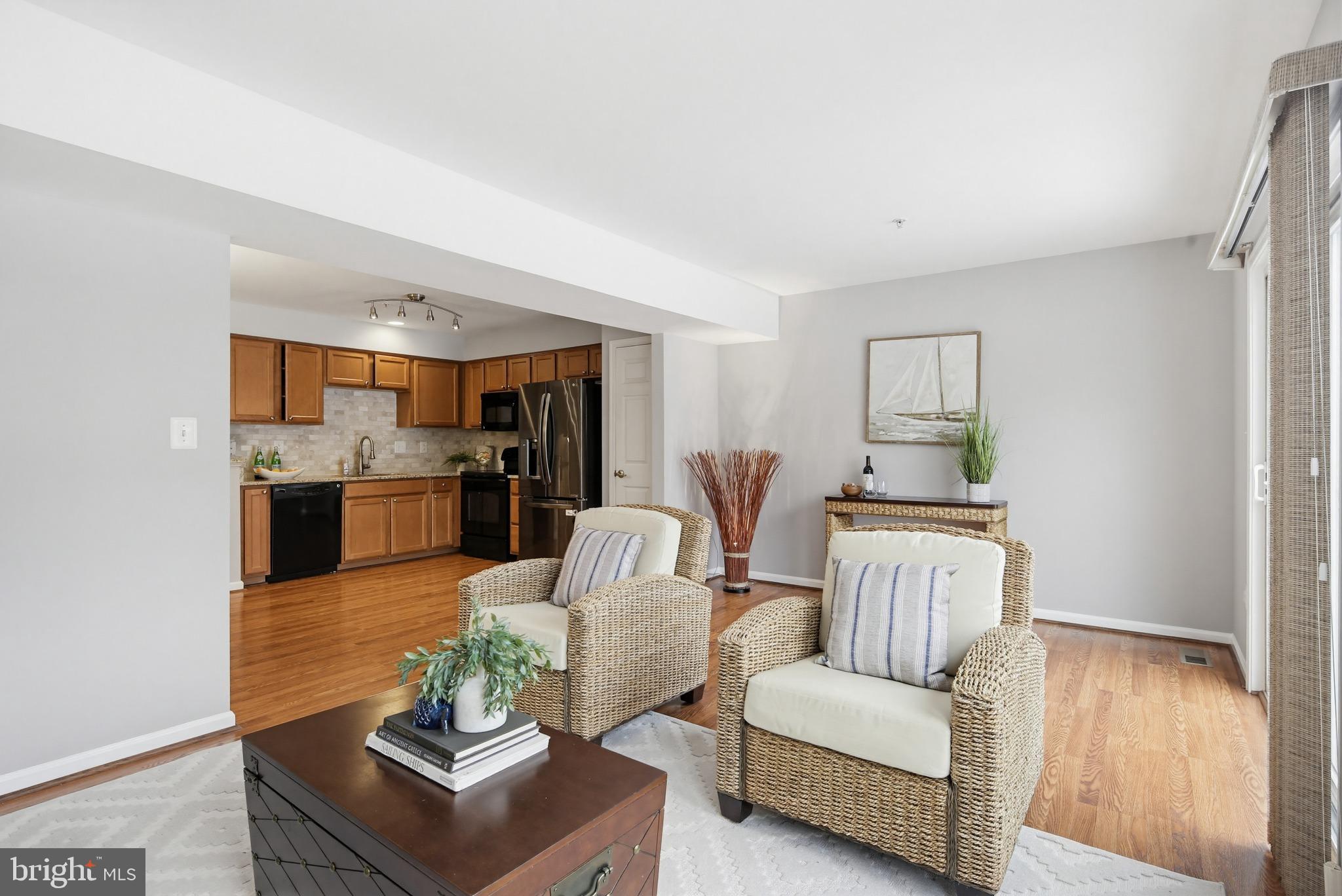 VILLAGE TOWNS - Residential