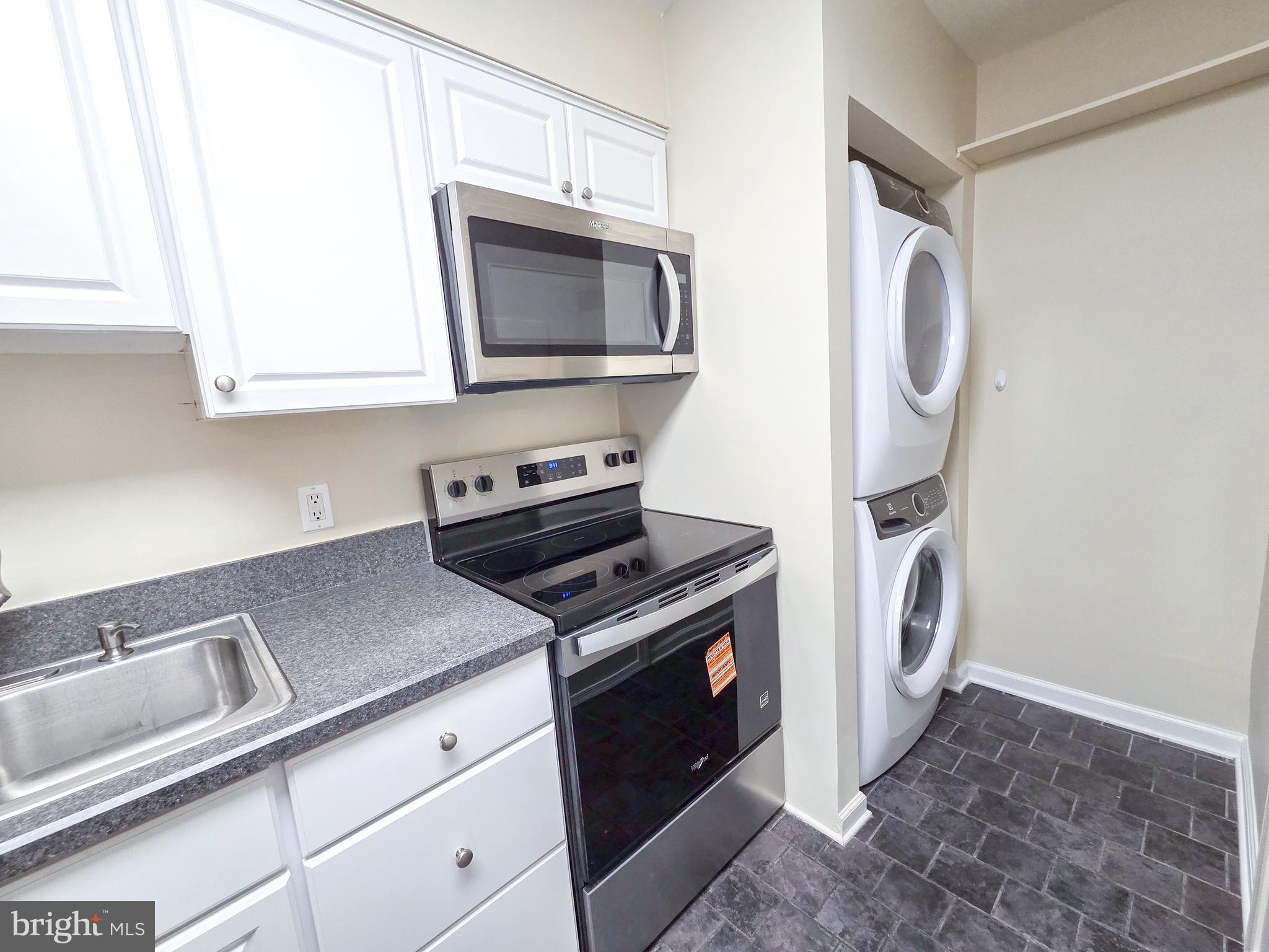 GABLES OF TUCKERMAN - Residential Lease