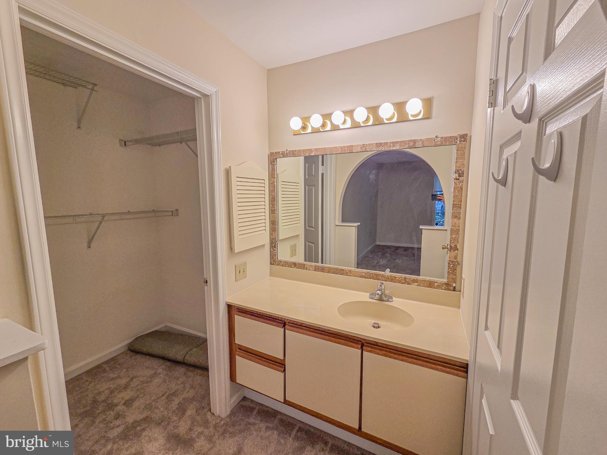 GABLES OF TUCKERMAN - Residential Lease