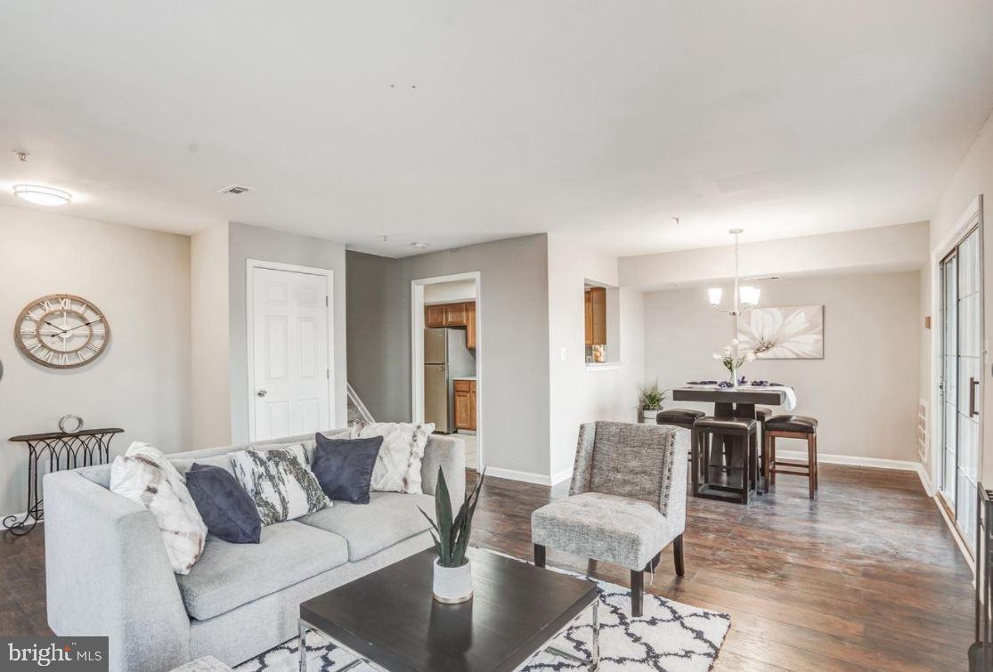 4910 KING PATRICK WAY 201