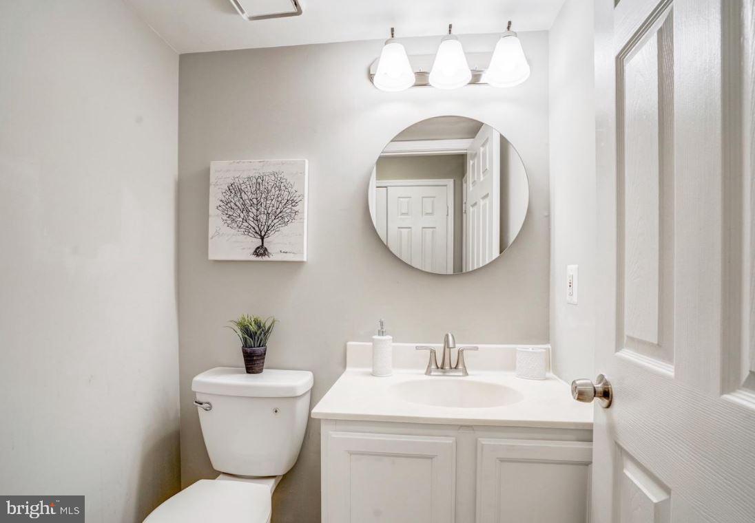 KINGS COUNCIL CONDO - Residential