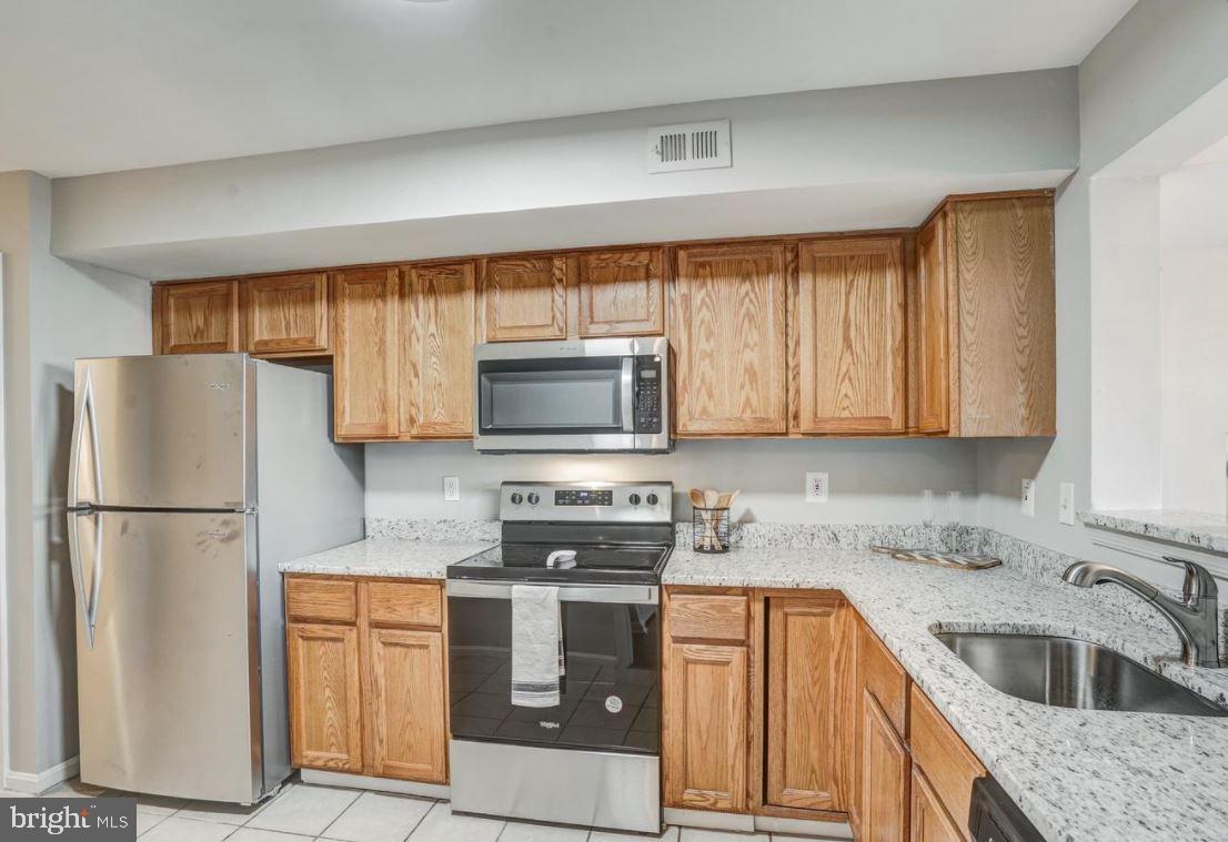 KINGS COUNCIL CONDO - Residential