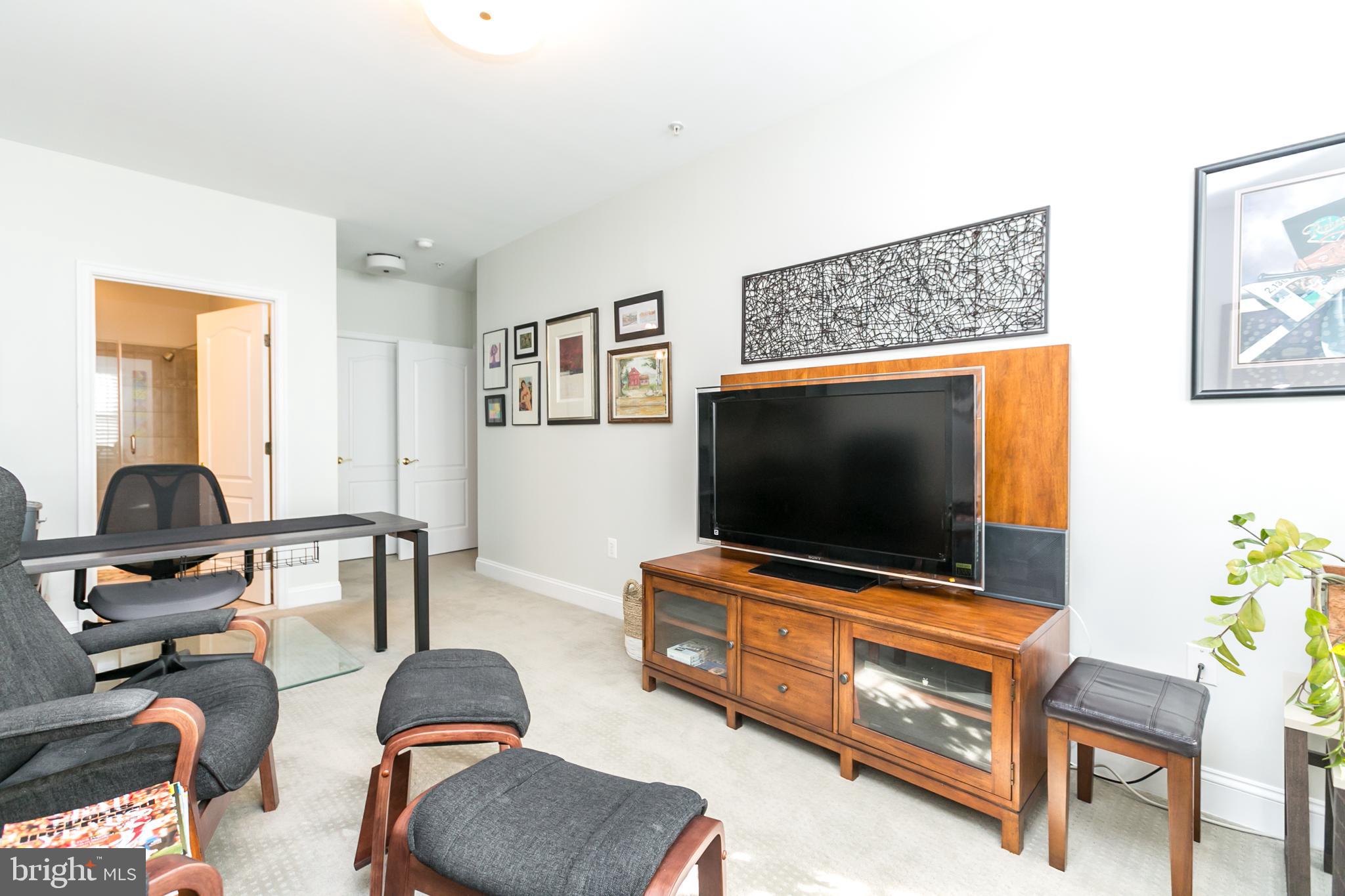 VILLAGE OF RIVER HILL - Residential