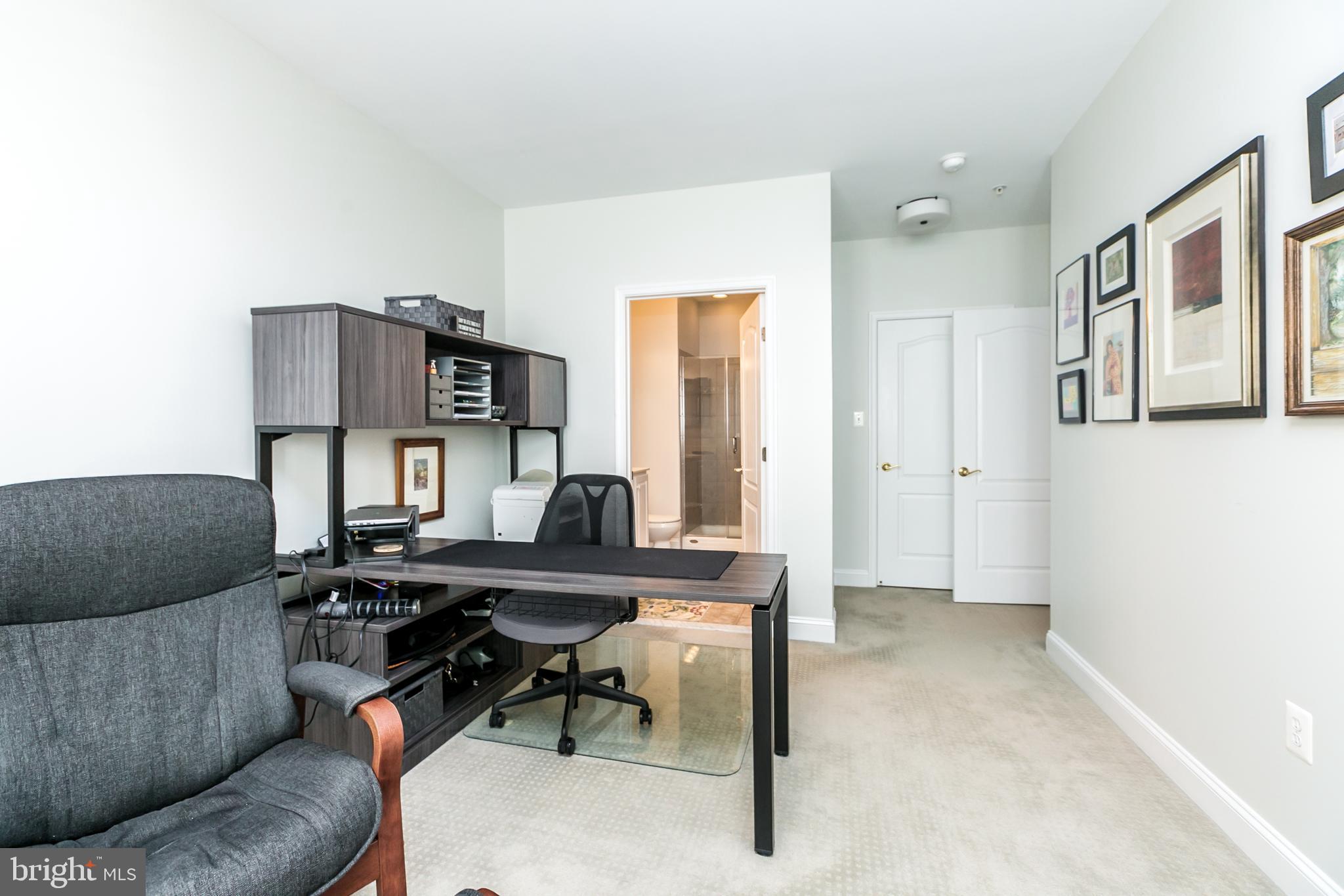 VILLAGE OF RIVER HILL - Residential