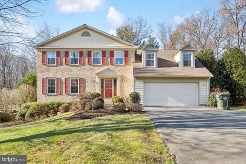 2724 BERRYLAND DRIVE OAKTON VA 22124