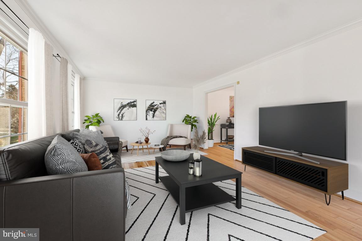 2724 BERRYLAND DRIVE