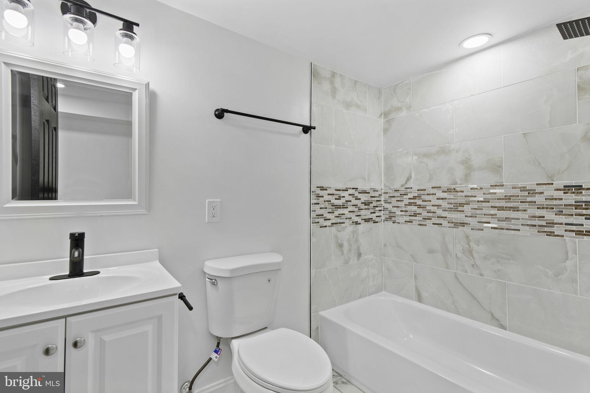 ELWOOD PARK - Residential