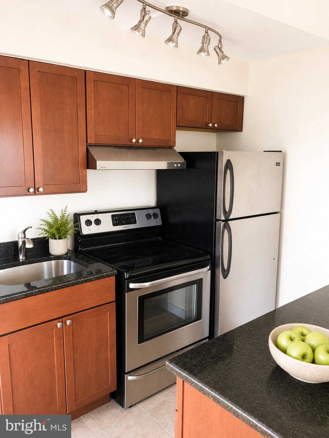 224 W RITTENHOUSE SQUARE 30 815A
