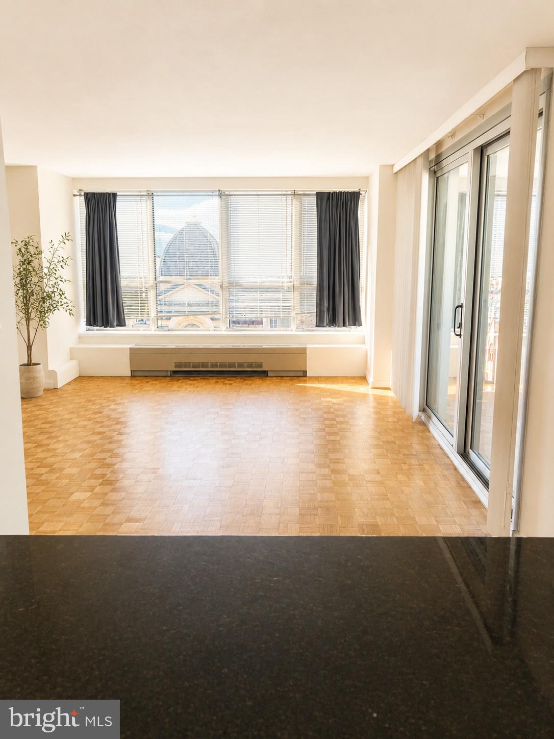 224 W RITTENHOUSE SQUARE 30 815A