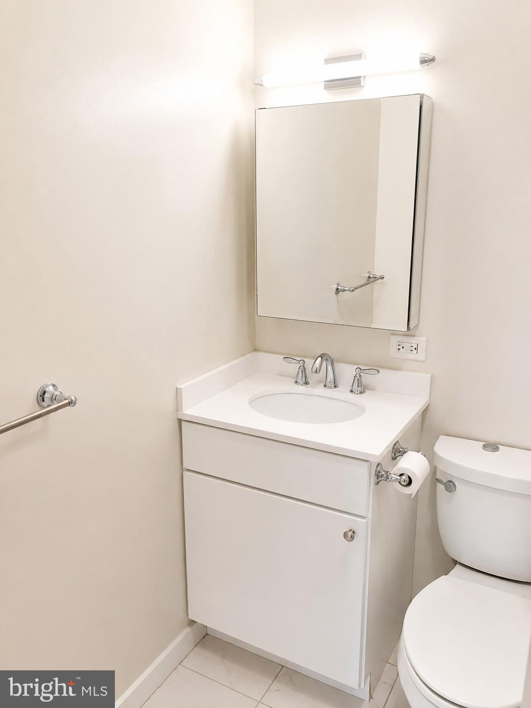 224 W RITTENHOUSE SQUARE 30 815A