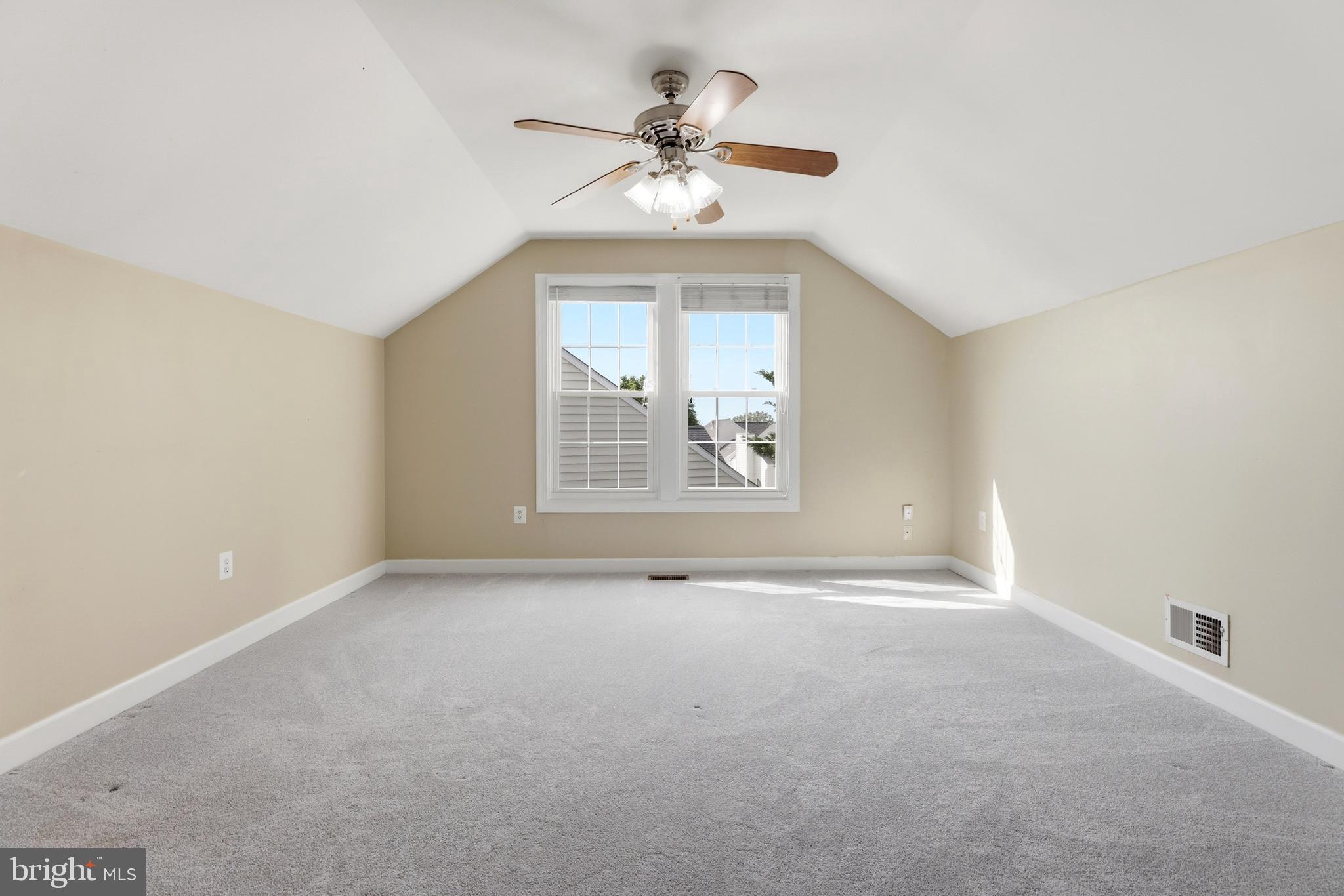 KINGSVIEW VILLAGE - Residential