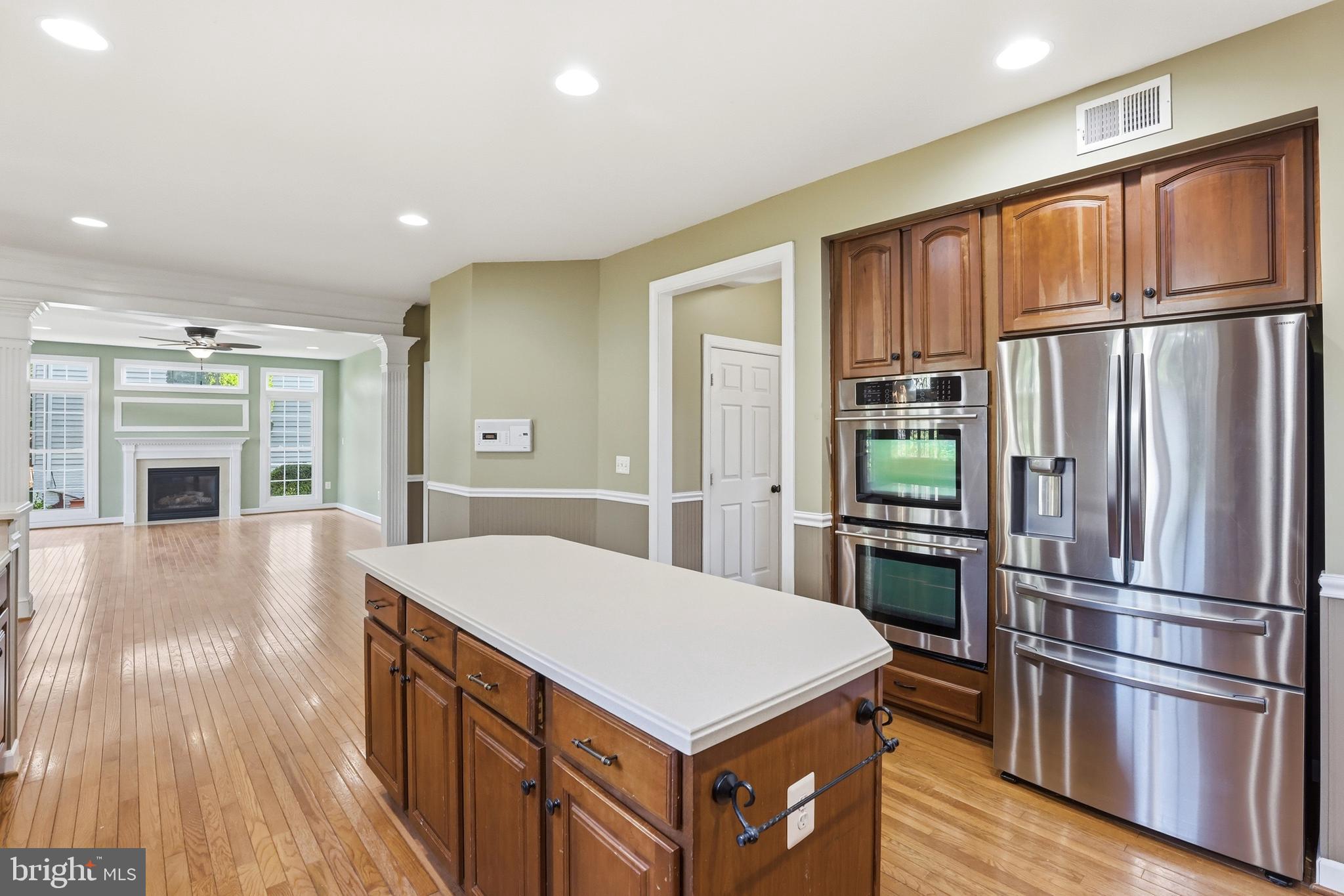 KINGSVIEW VILLAGE - Residential
