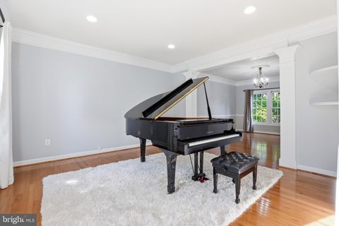 Tiny photo for 13903 Bromfield Road, GERMANTOWN, MD 20874 (MLS # MDMC2232642)