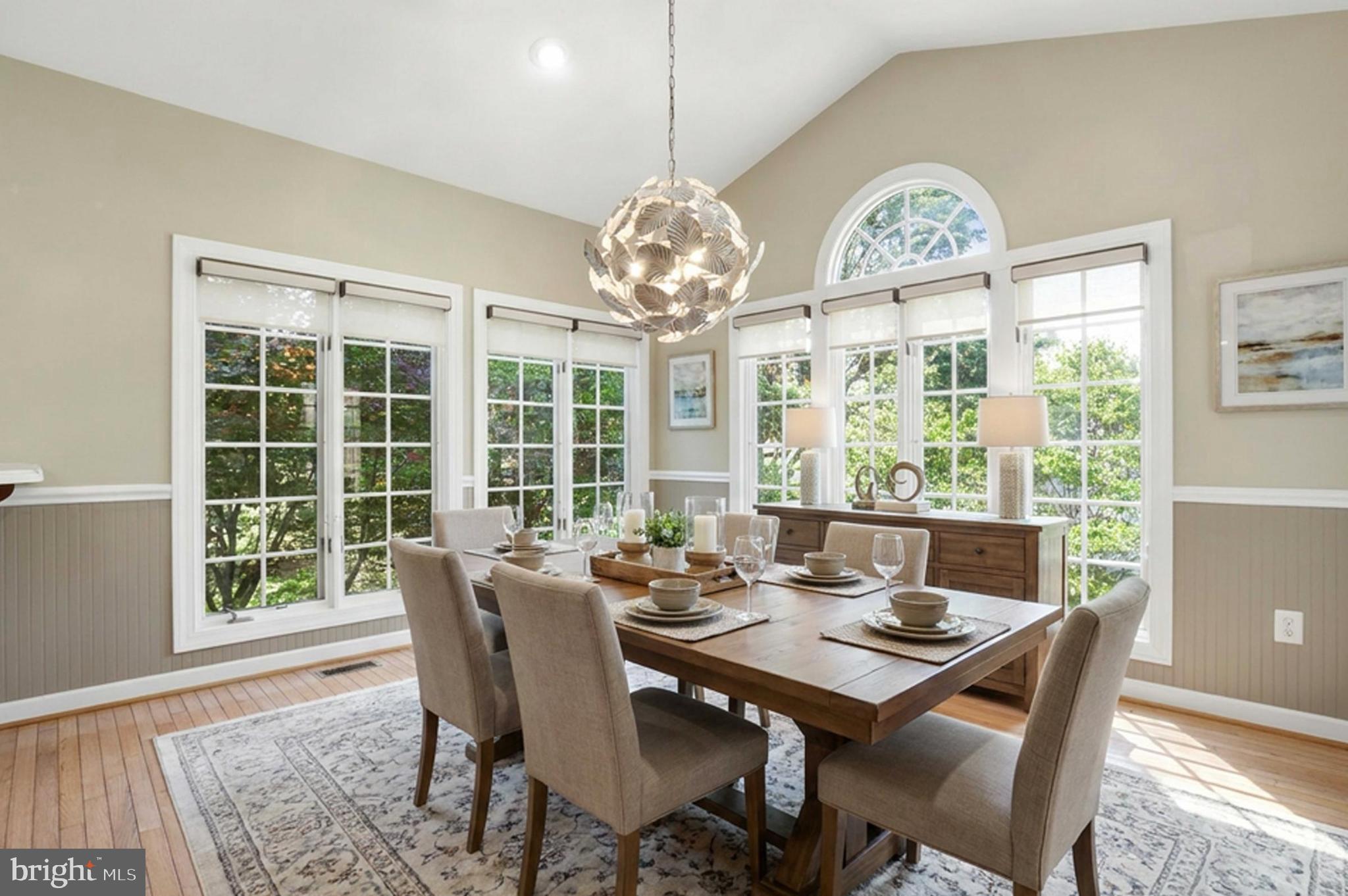KINGSVIEW VILLAGE - Residential