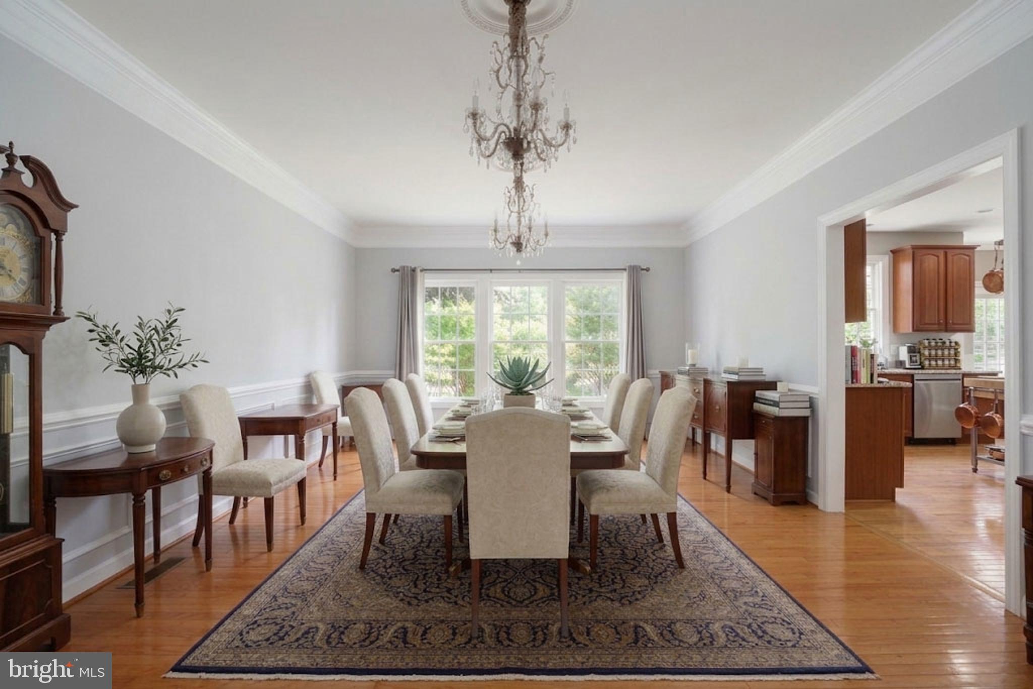 KINGSVIEW VILLAGE - Residential