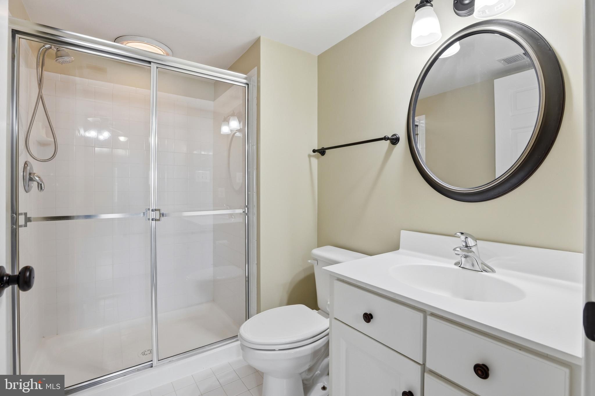 KINGSVIEW VILLAGE - Residential