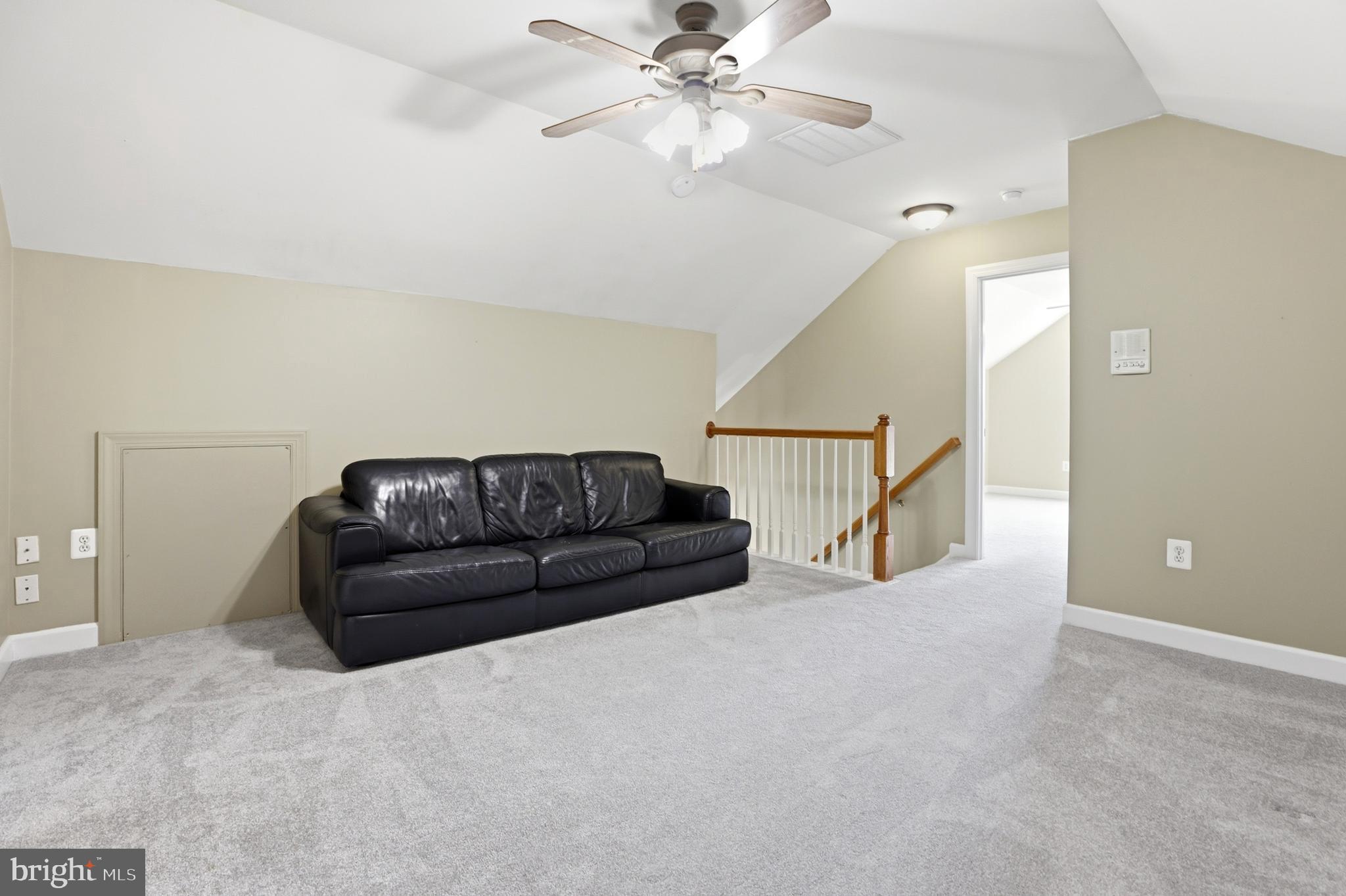 KINGSVIEW VILLAGE - Residential