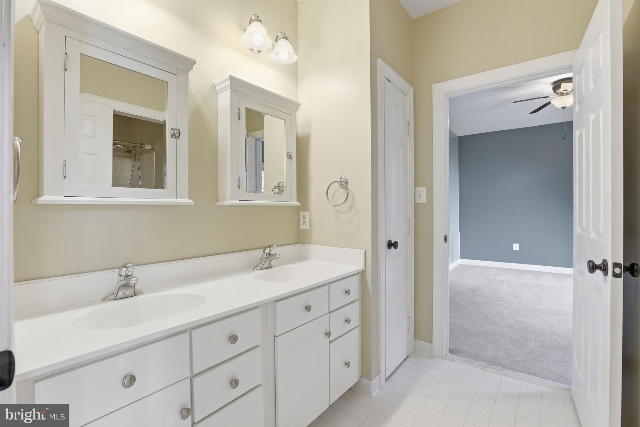 KINGSVIEW VILLAGE - Residential