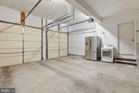 Tiny photo for 13903 Bromfield Road, GERMANTOWN, MD 20874 (MLS # MDMC2232642)