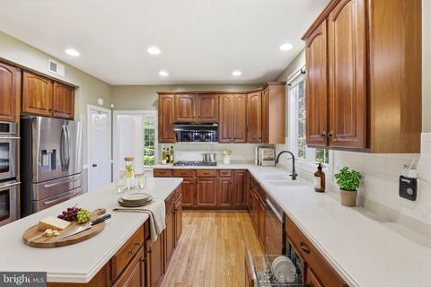 Tiny photo for 13903 Bromfield Road, GERMANTOWN, MD 20874 (MLS # MDMC2232642)