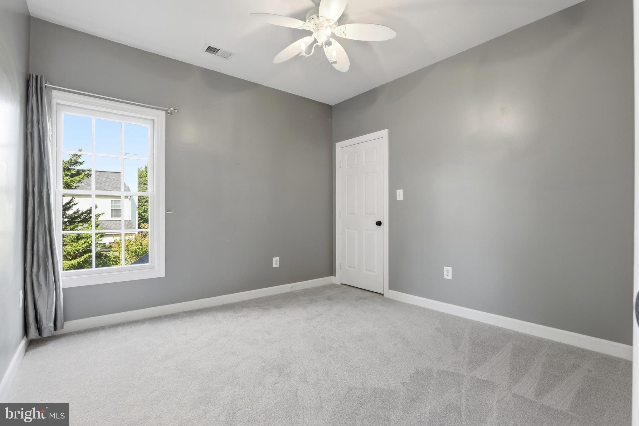 KINGSVIEW VILLAGE - Residential